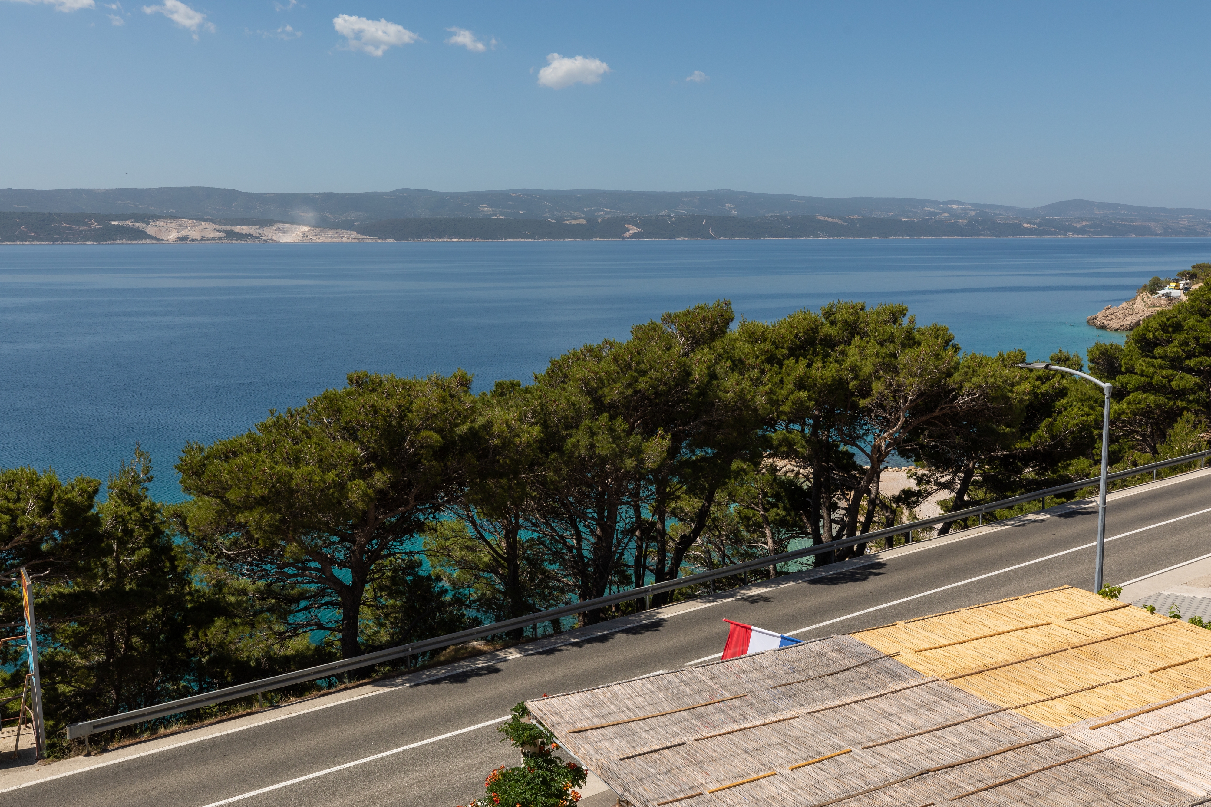 One bedroom apartment with balcony and sea view Lokva Rogoznica, Omiš  A-e