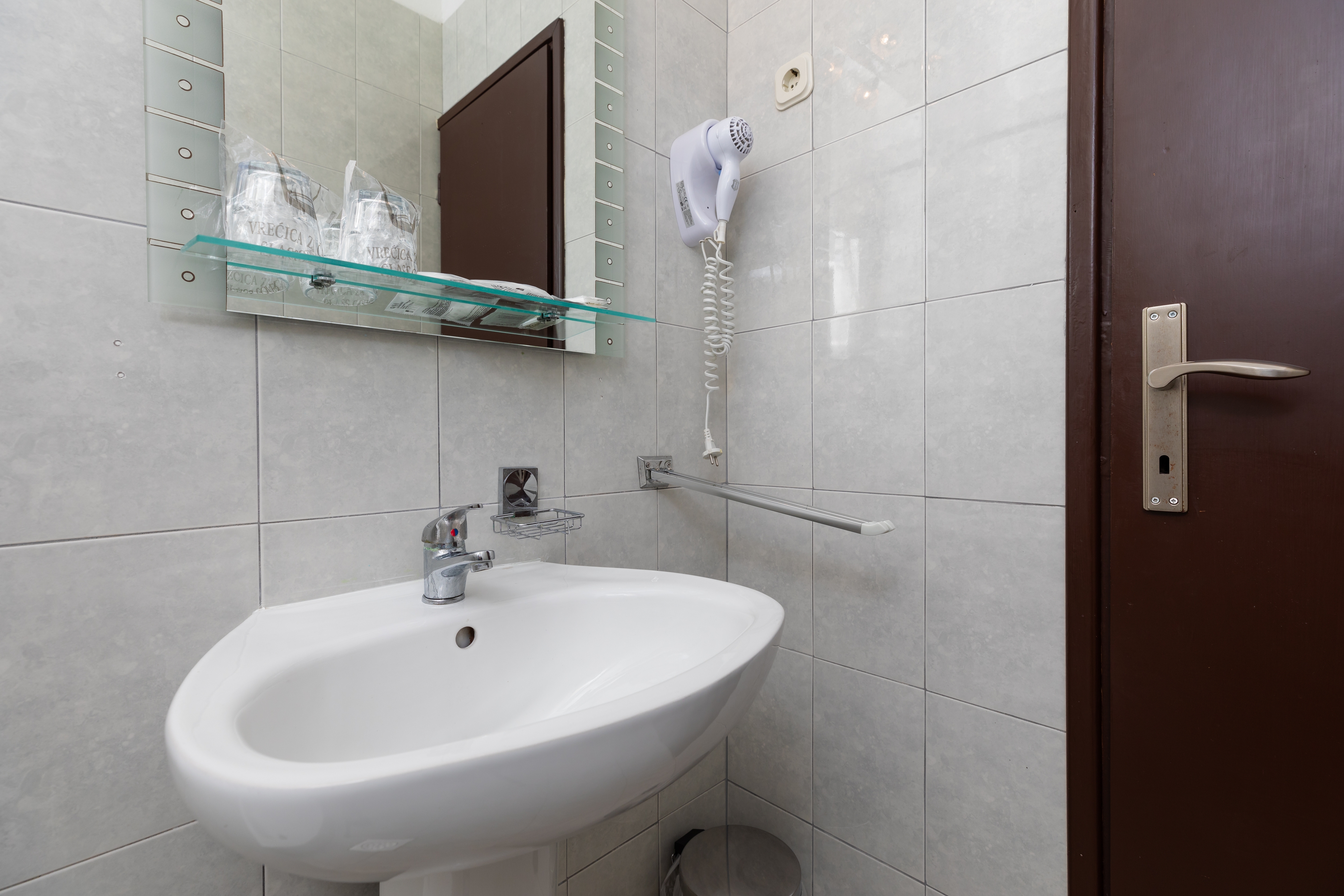 One bedroom apartment with balcony and sea view Lokva Rogoznica, Omiš  A-e