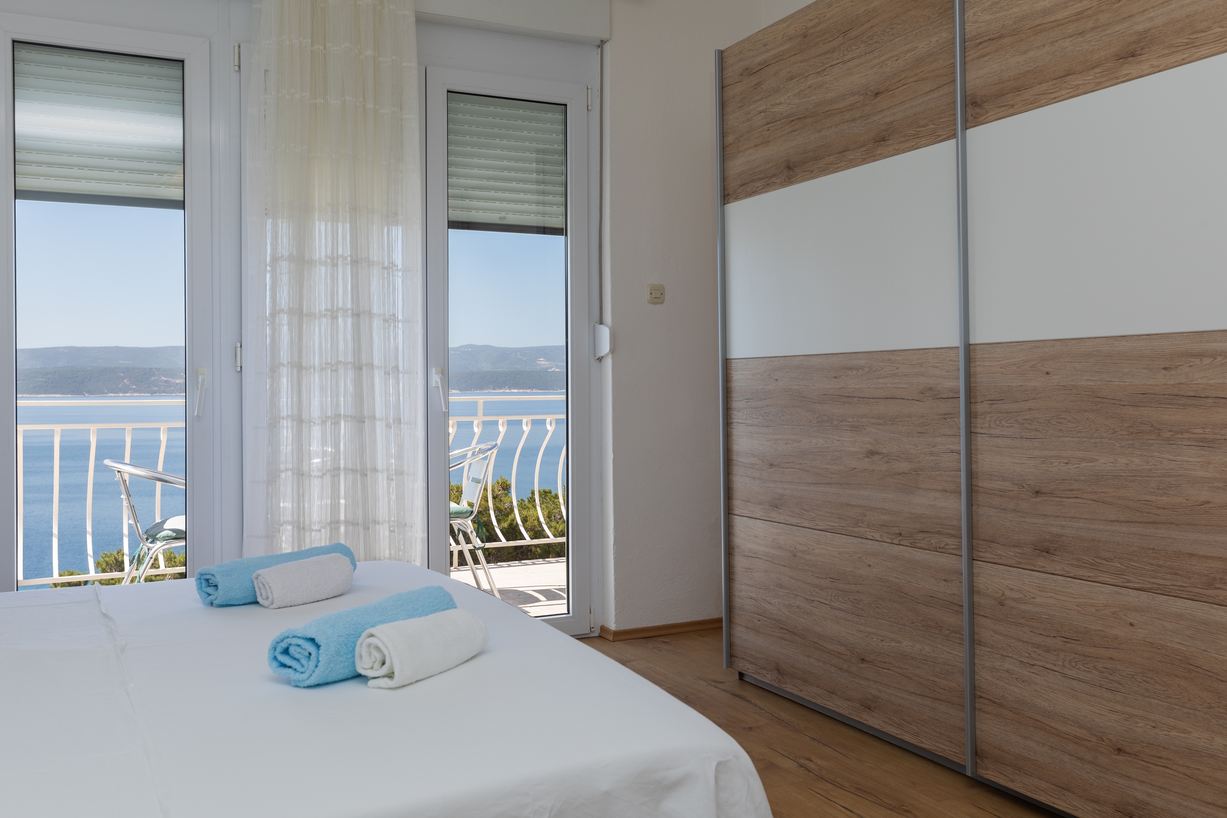 One bedroom apartment with balcony and sea view Lokva Rogoznica, Omiš  A-e