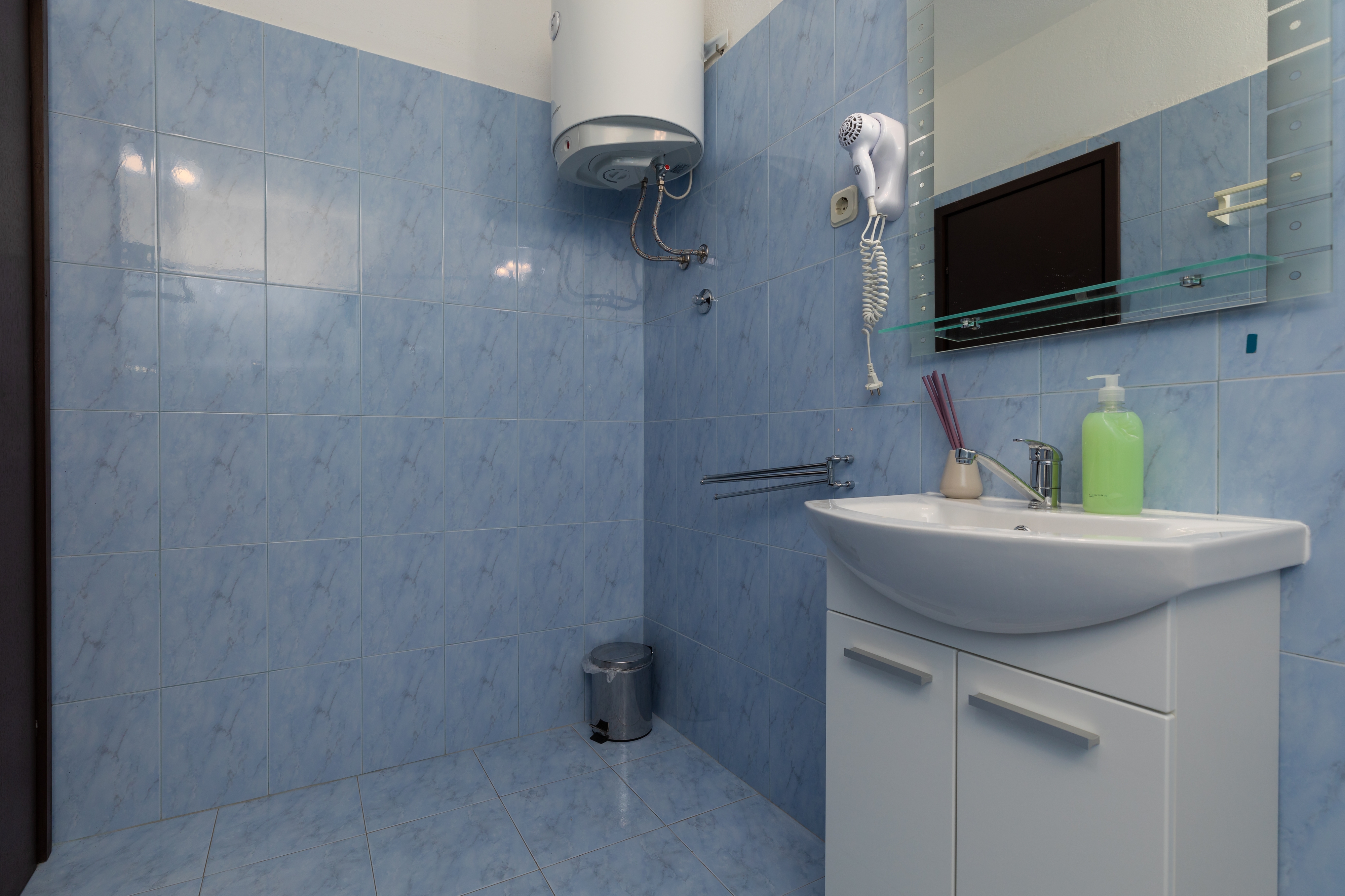 Studio flat with balcony and sea view Lokva Rogoznica, Omiš  AS-b