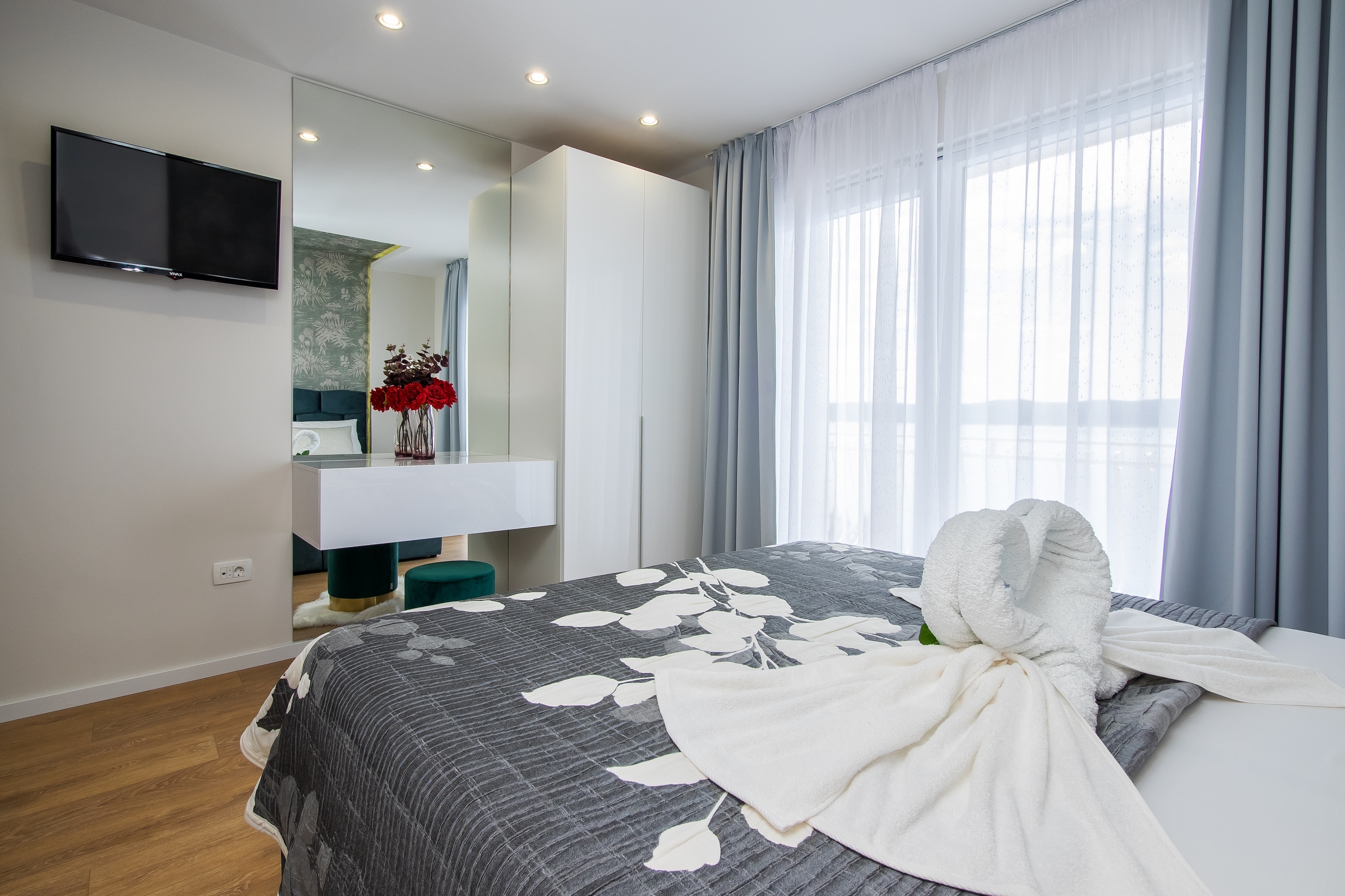 Room with balcony and sea view Lokva Rogoznica, Omiš  S-b