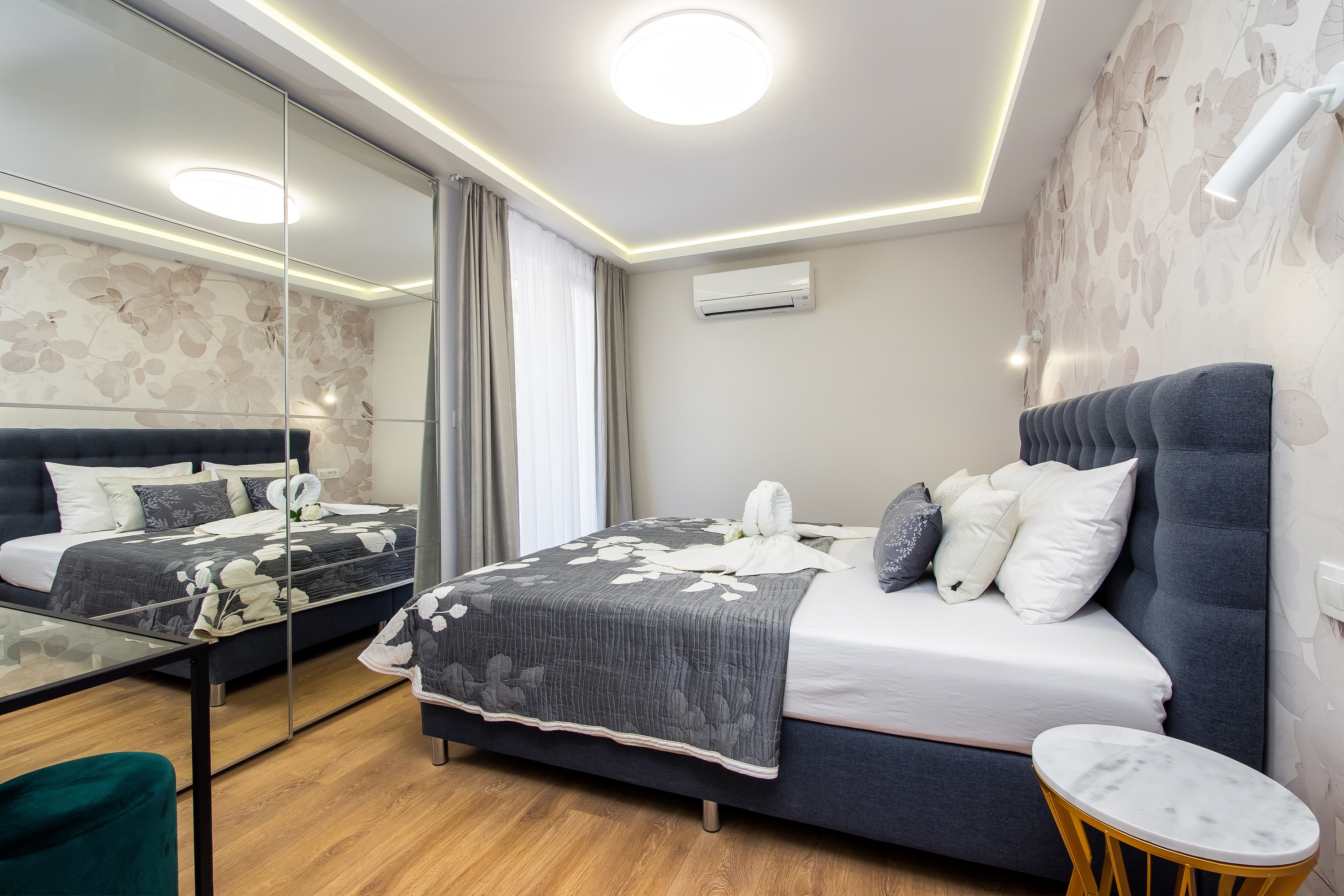 Room with terrace and sea view Lokva Rogoznica, Omiš  S-c