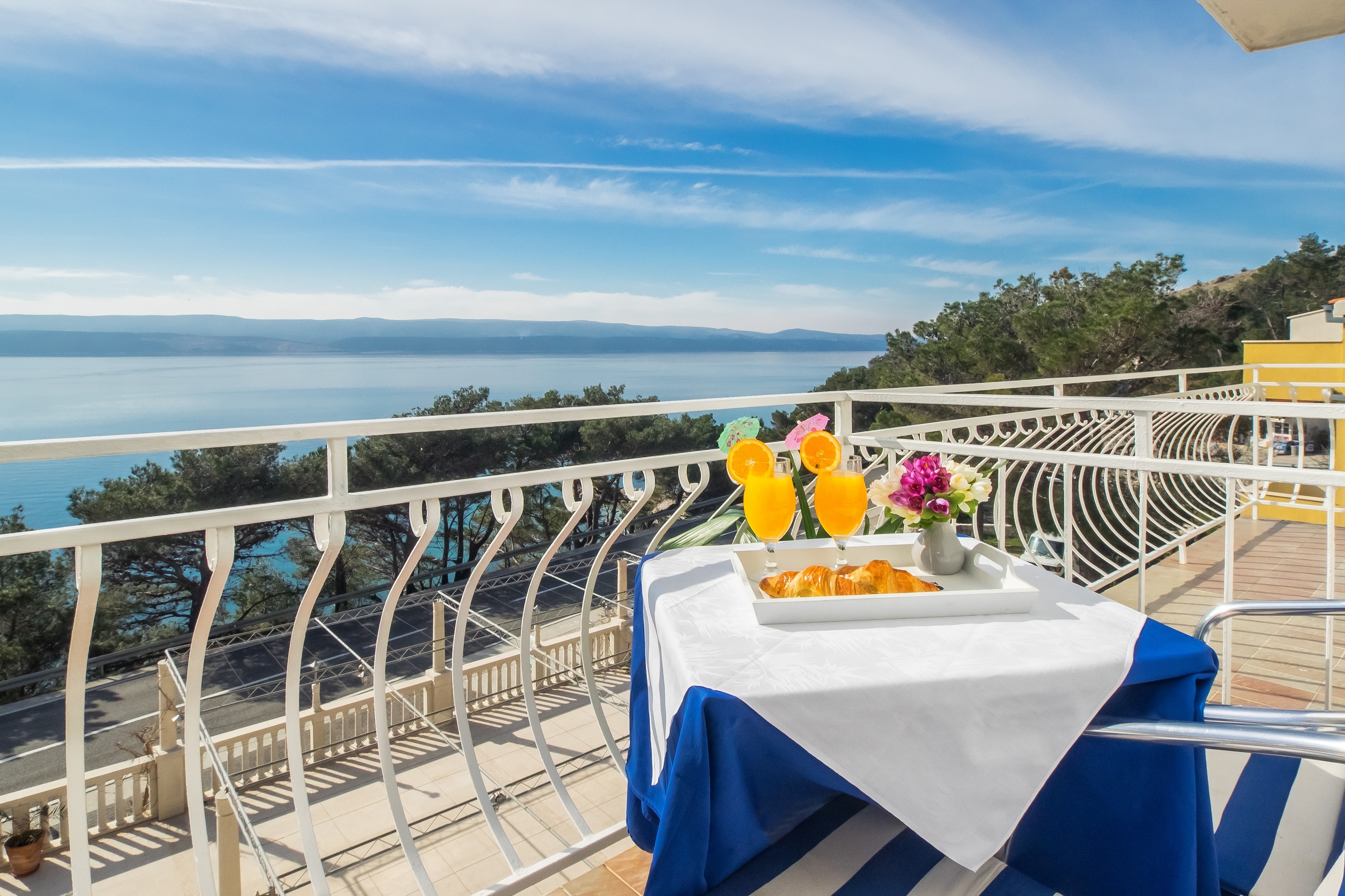 Room with balcony and sea view Lokva Rogoznica, Omiš  S-f