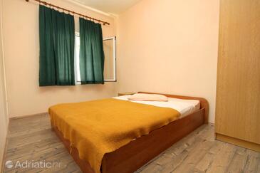 Bedroom Mrljane, Bedroom in the room, dopusteni kucni ljubimci i WIFI.
