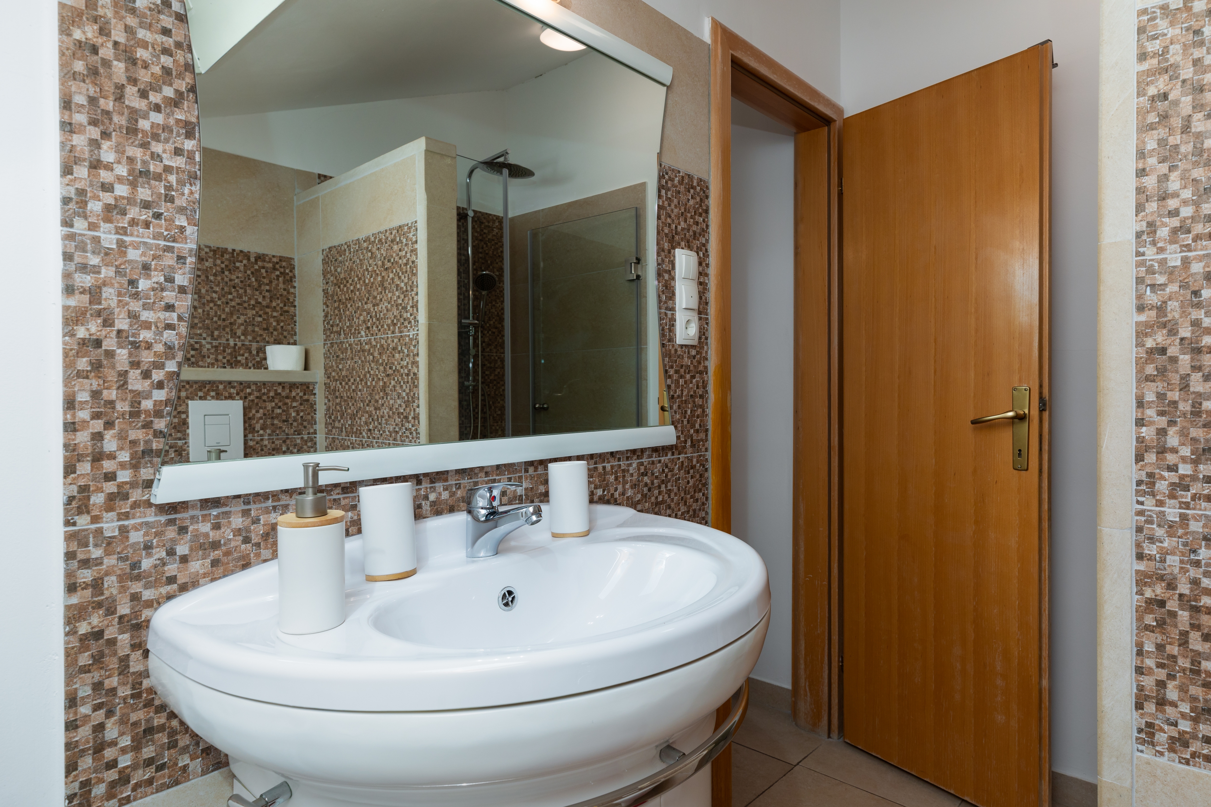 Two bedroom apartment with terrace and sea view Duće, Omiš  A-b