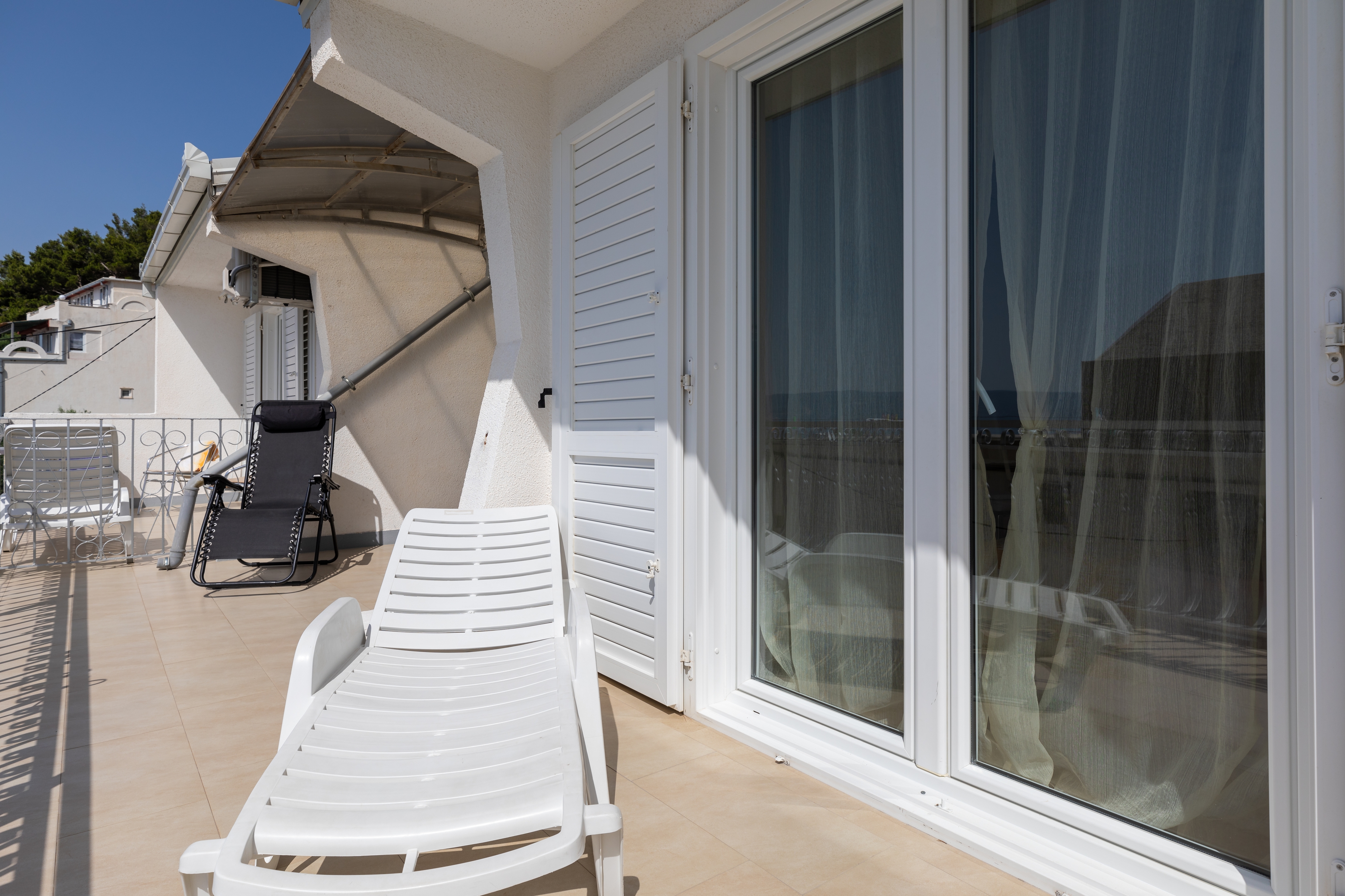 Two bedroom apartment with terrace and sea view Duće, Omiš  A-b