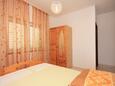 Vodice, Спальня в размещении типа studio-apartment, доступный кондиционер и WiFi.