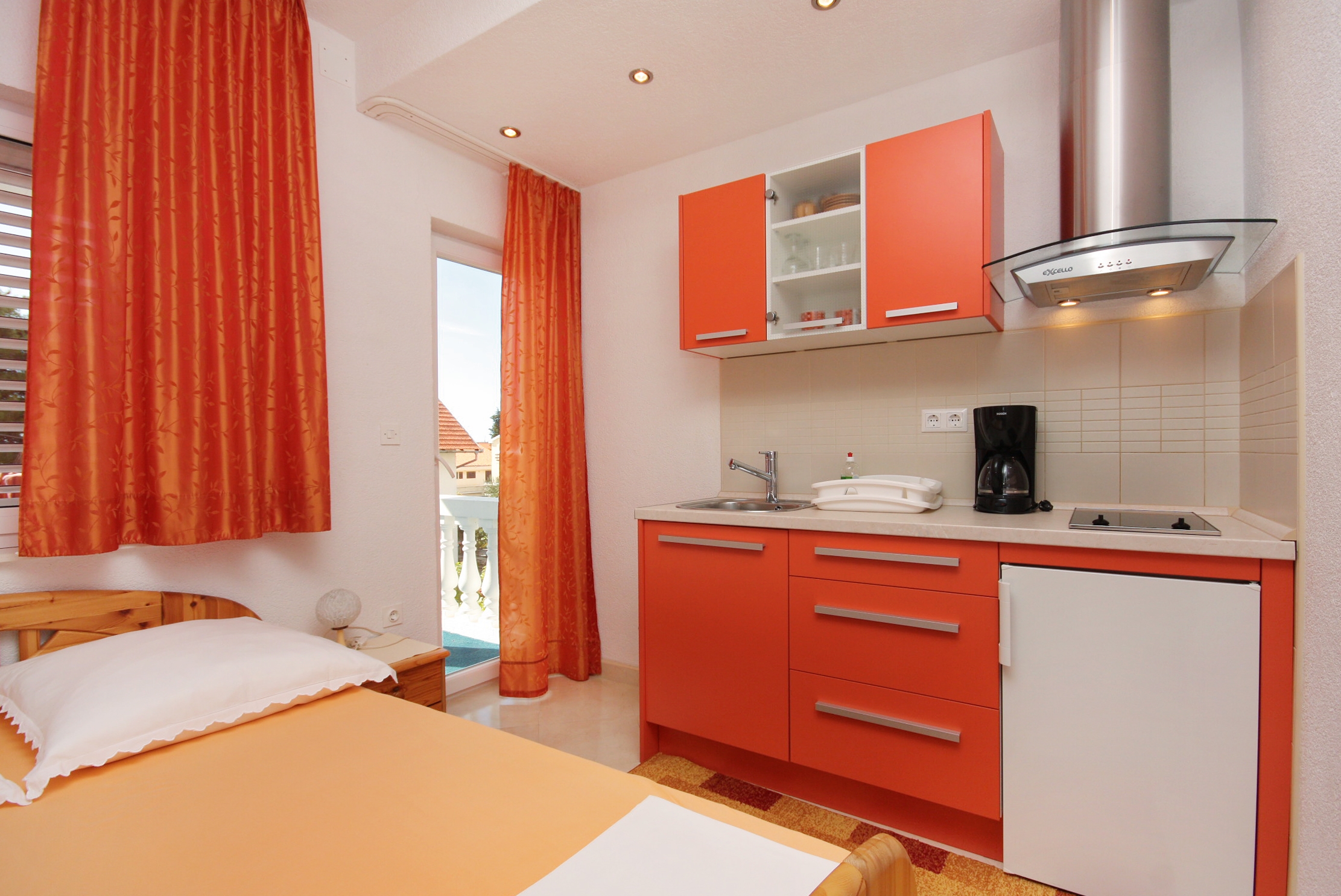 Studio flat with terrace and sea view Vodice (AS-2995-c)