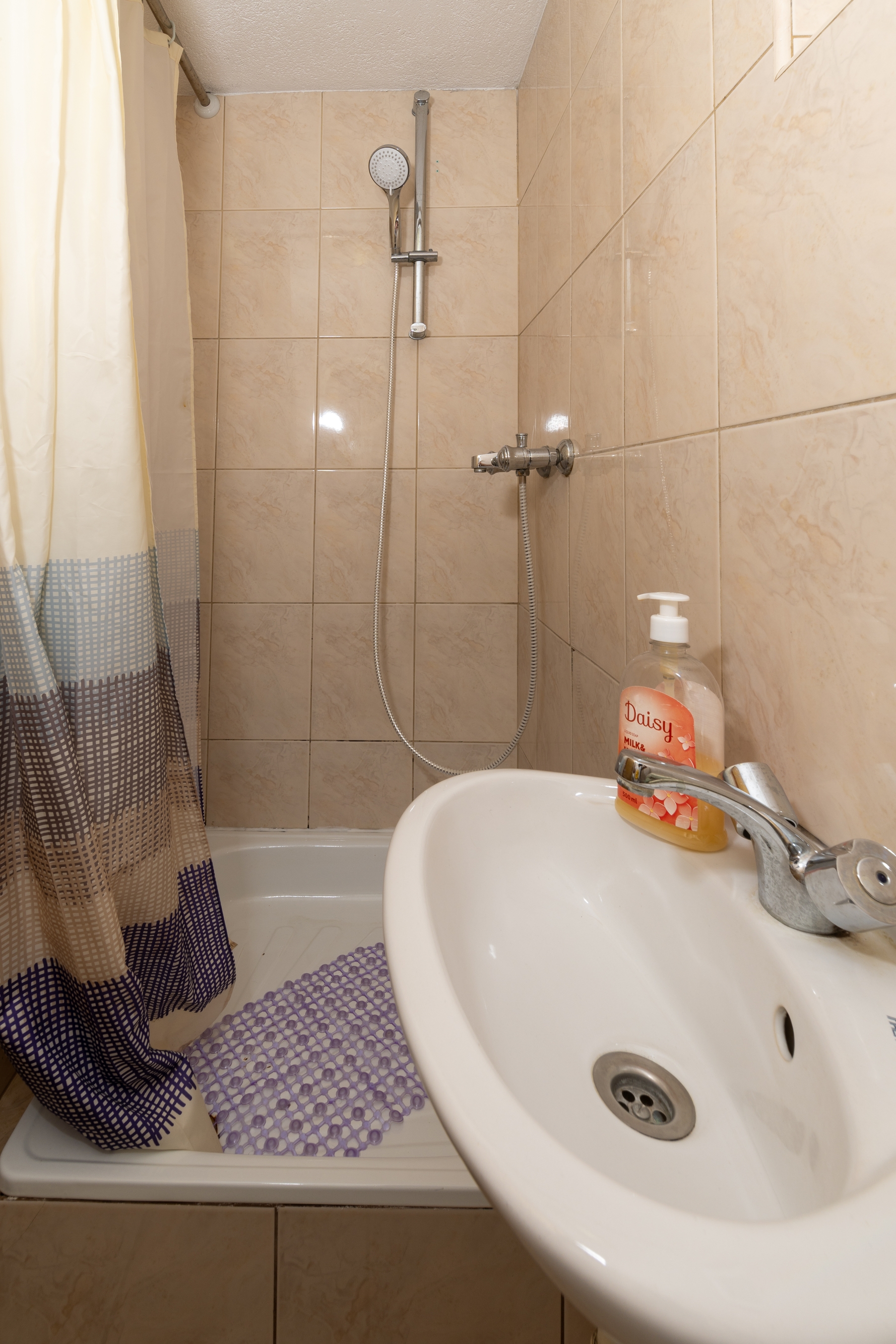 Three bedroom apartment near beach Cove Tvrdni Dolac, Hvar  A-a