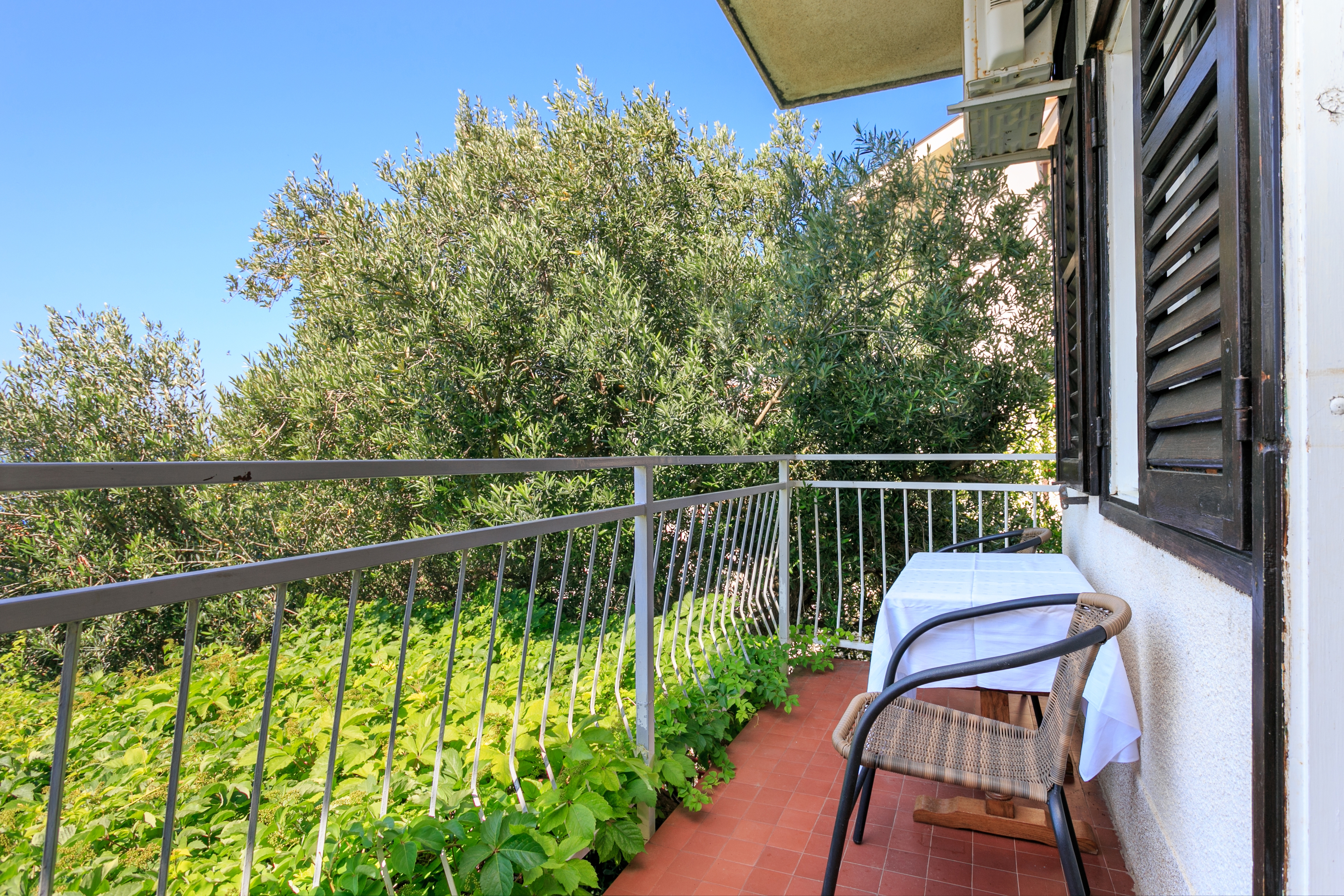Two bedroom apartment with terrace and sea view Baška Voda, Makarska  A-b