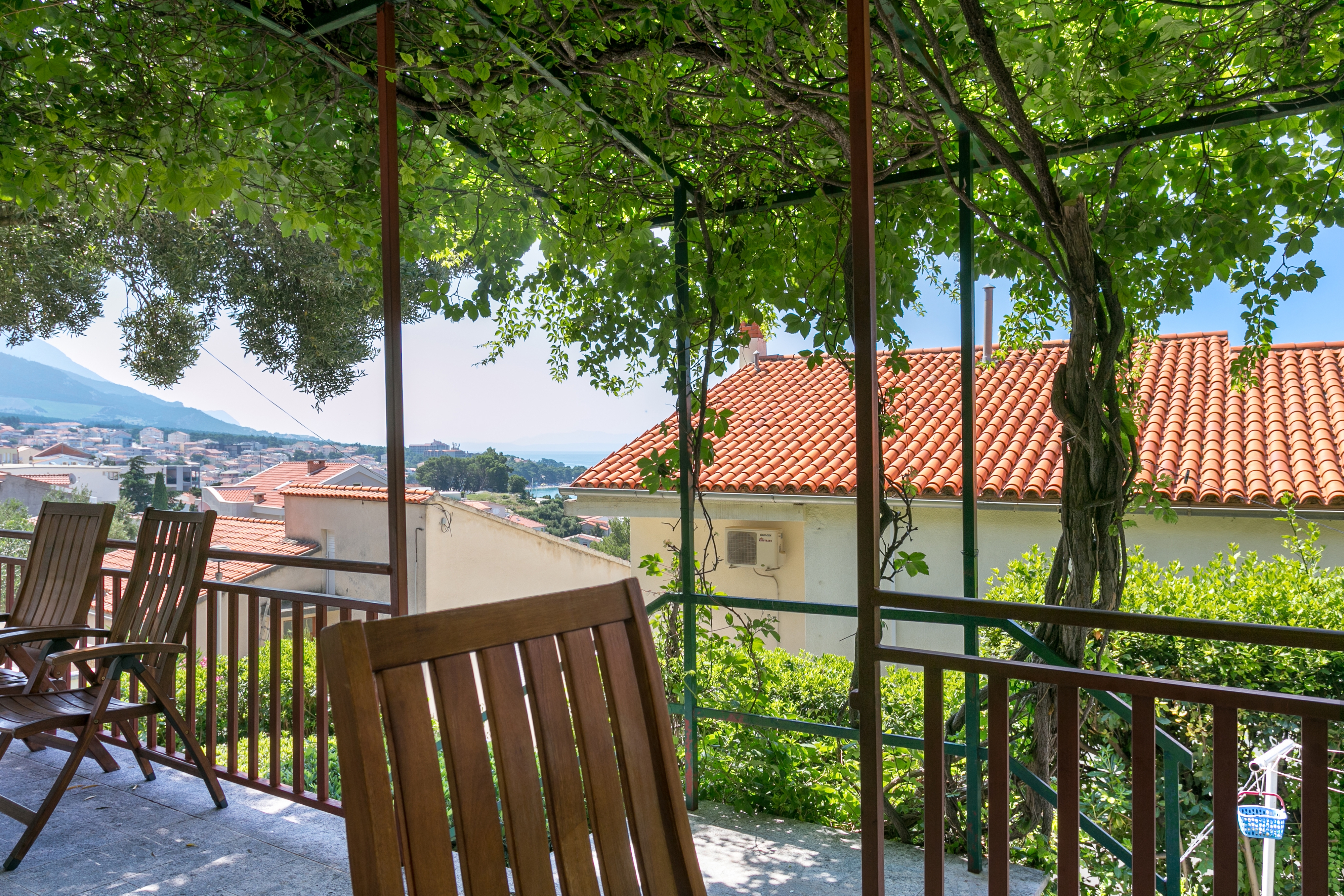 Two bedroom apartment with terrace and sea view Baška Voda, Makarska  A-b