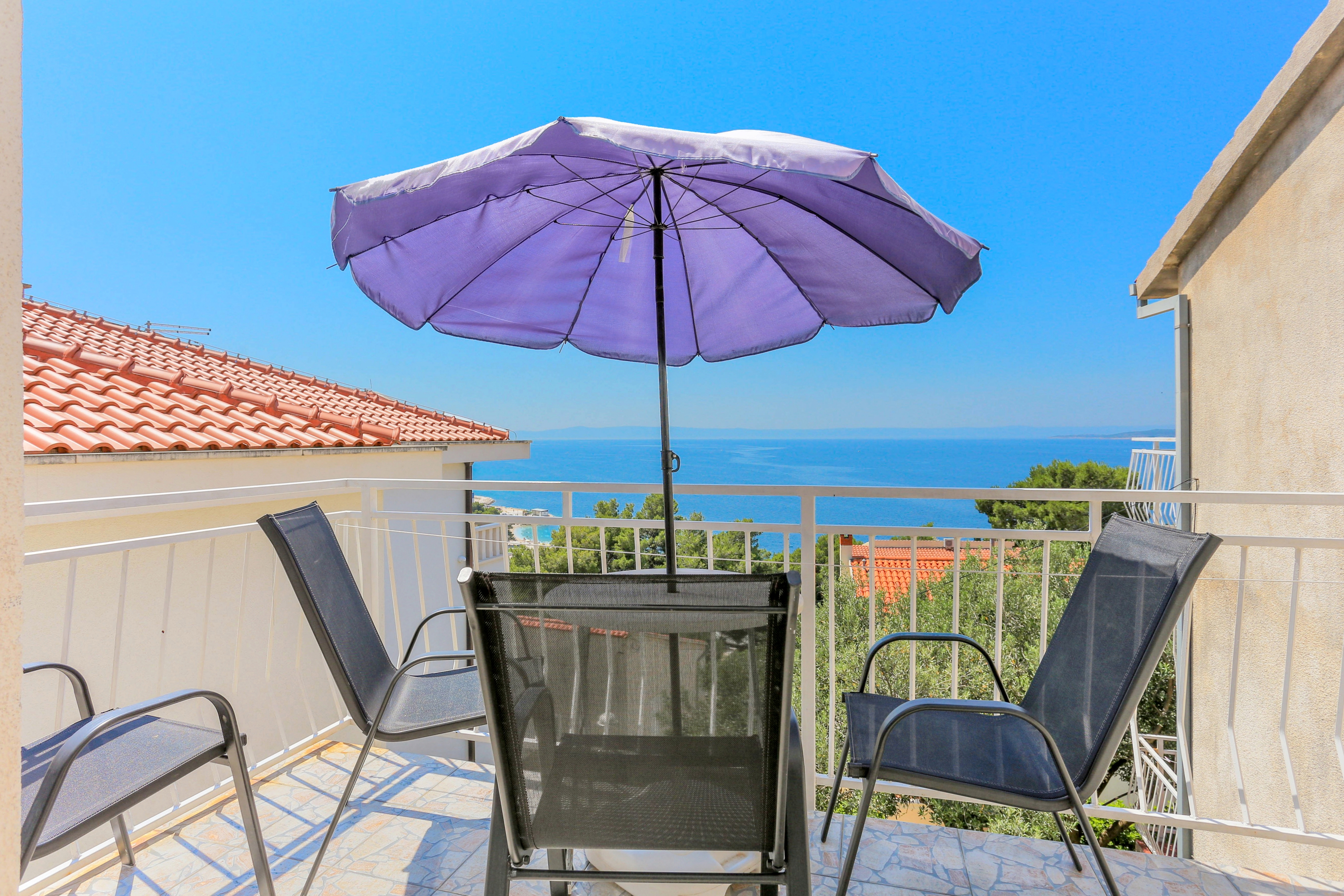 One bedroom apartment with balcony and sea view Baška Voda, Makarska  A-c