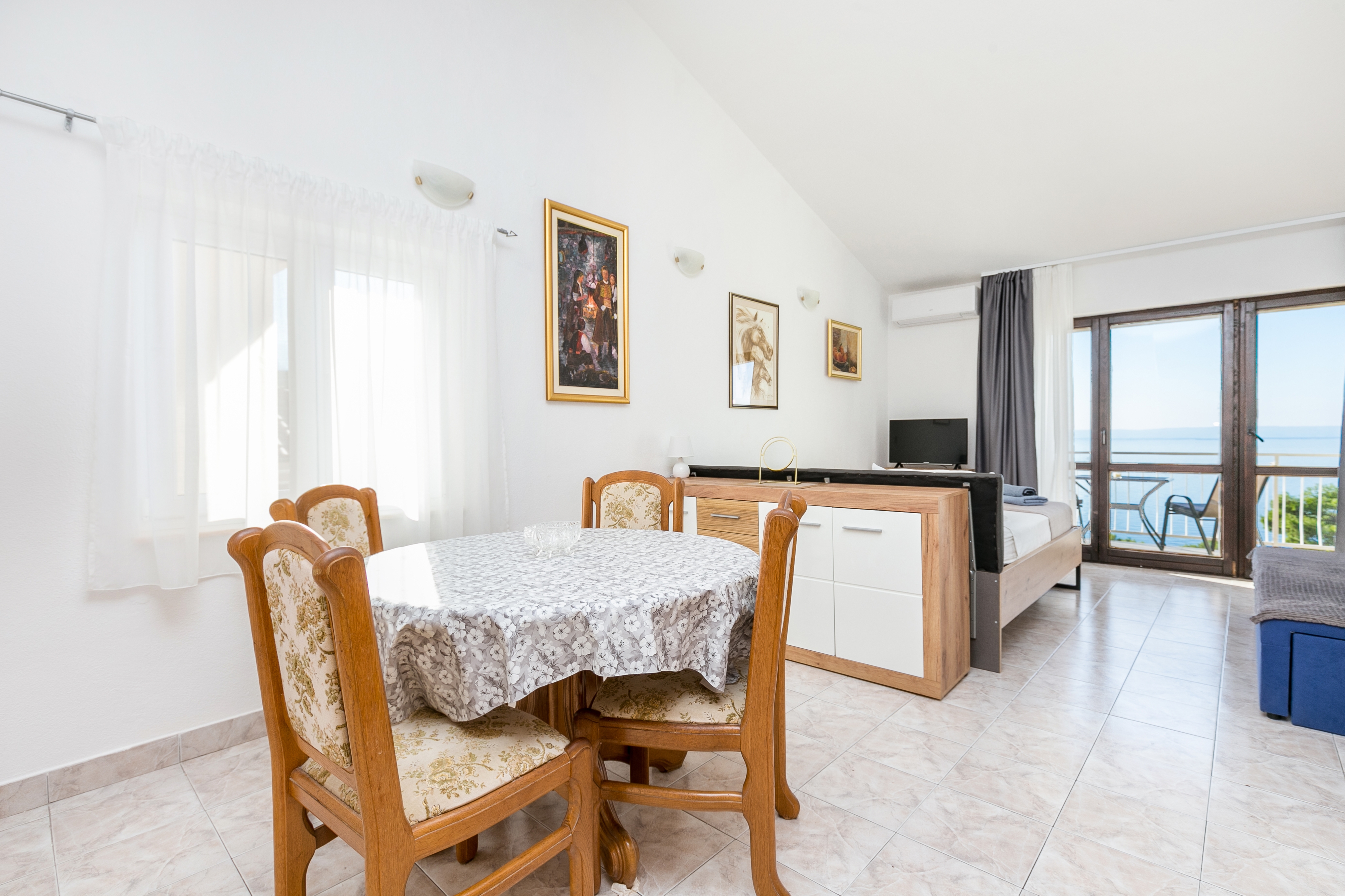 Studio flat with terrace and sea view Baška Voda, Makarska (AS-300-c)