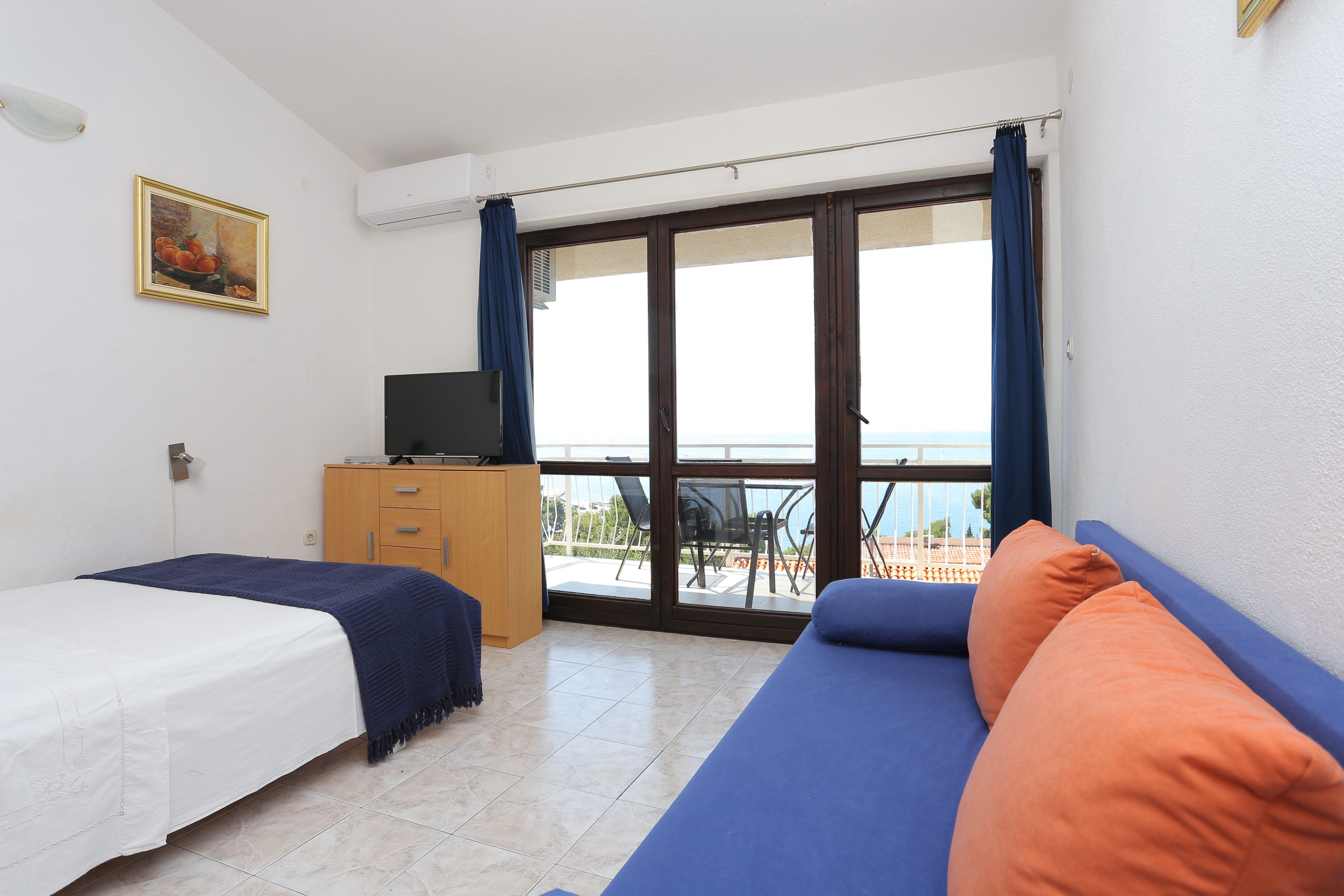 Studio flat with terrace and sea view Baška Voda, Makarska  AS-c