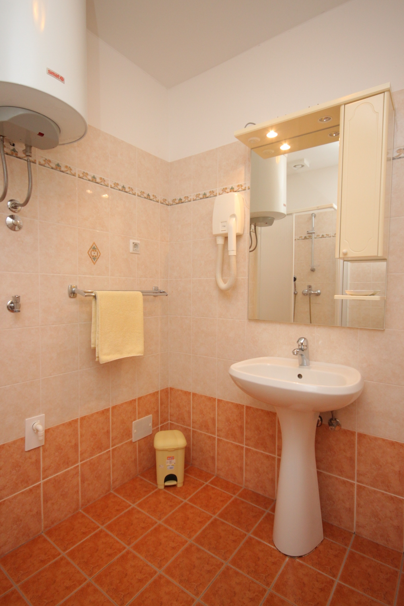 Two bedroom apartment with terrace Vrsar, Poreč  A-e
