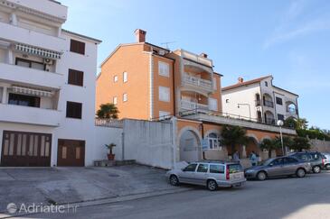 Vrsar, Poreč, Szálláshely 3007 - Apartmanok és szobák kavicsos stranddal.