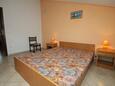 Ložnice 2 Funtana, Ložnice 2 v ubytování typu apartment, domácí mazlíčci povoleni a WiFi.