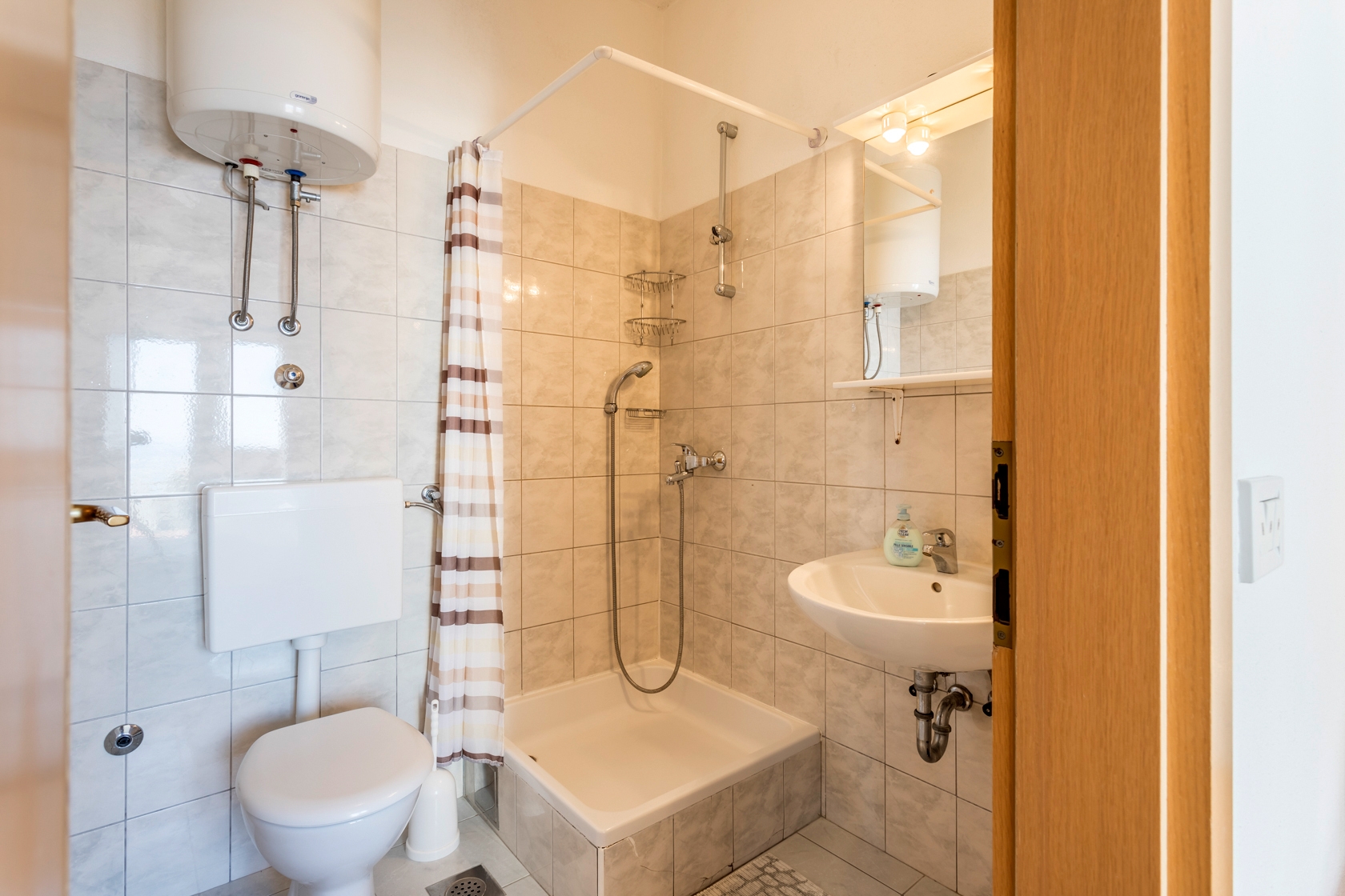 Jednosobni apartman s terasom i pogledom na more Baška Voda, Makarska  A-a