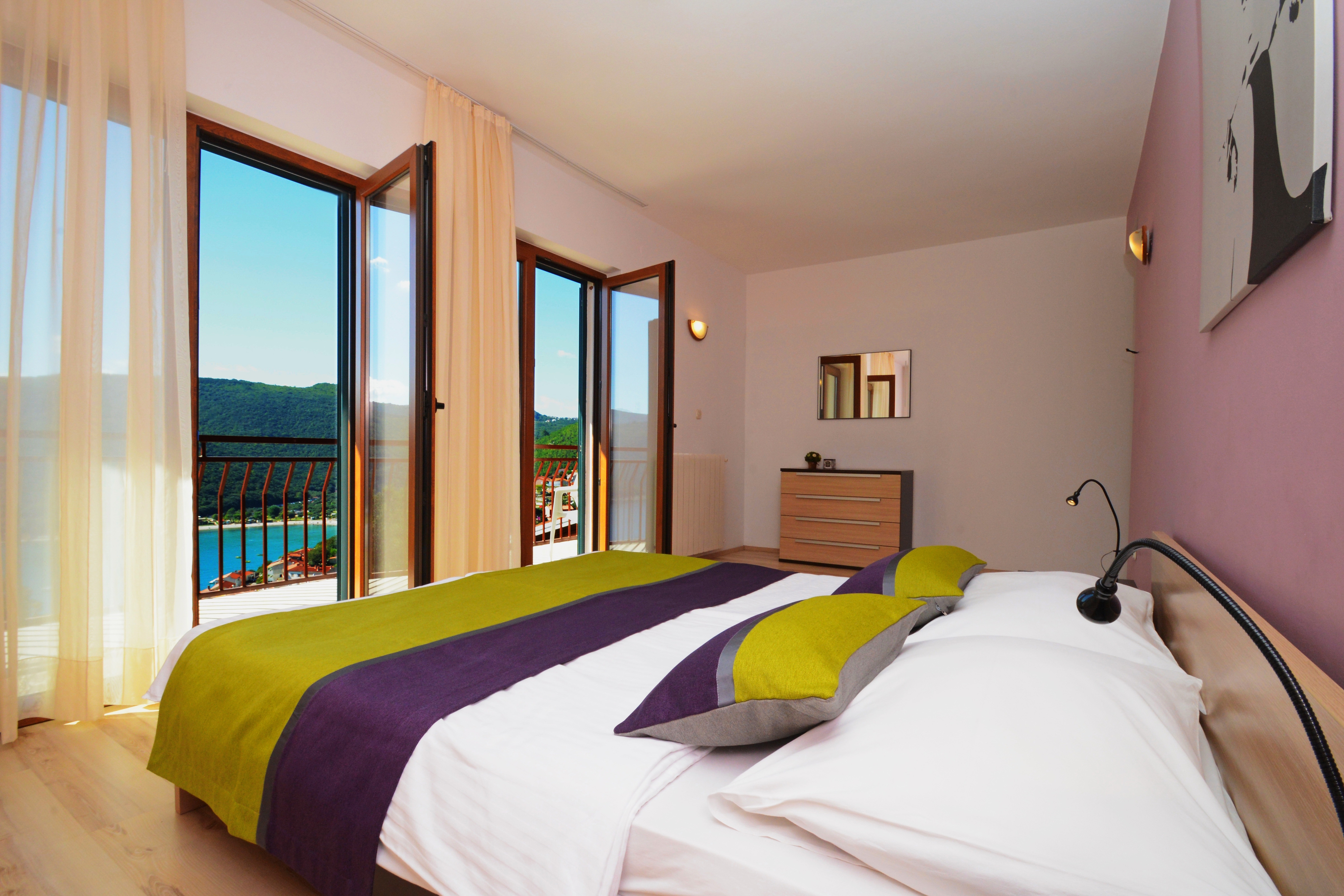 Four bedroom apartment with balcony and sea view Rabac, Labin  A-a