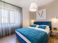Ložnice 2 Rabac, Ložnice 2 v ubytování typu apartment, domácí mazlíčci povoleni a WiFi.