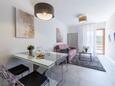 Jídelna Rabac, Jídelna v ubytování typu apartment, s klimatizací, domácí mazlíčci povoleni a WiFi.