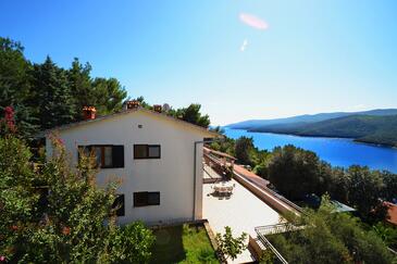 Rabac, Labin, Hébergement 3011 - Appartement avec une plage de galets.