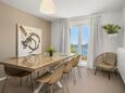 Jídelna Rabac, Jídelna v ubytování typu apartment, domácí mazlíčci povoleni a WiFi.