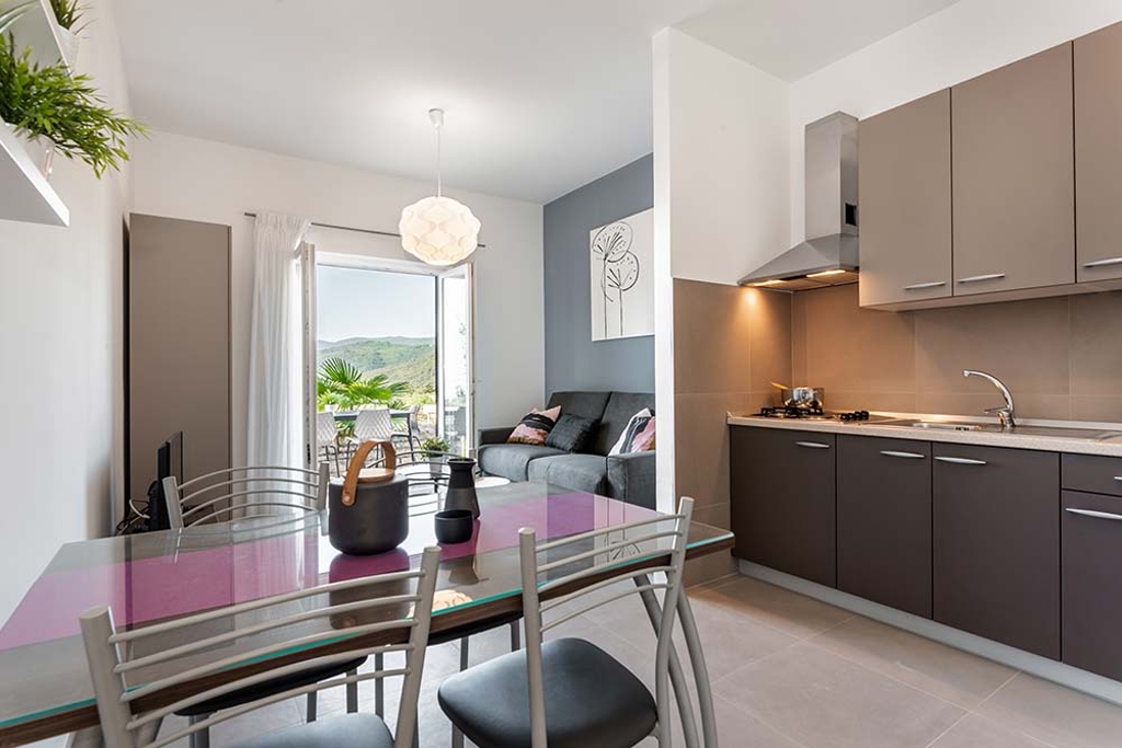 One bedroom apartment with terrace and sea view Rabac, Labin  A-f