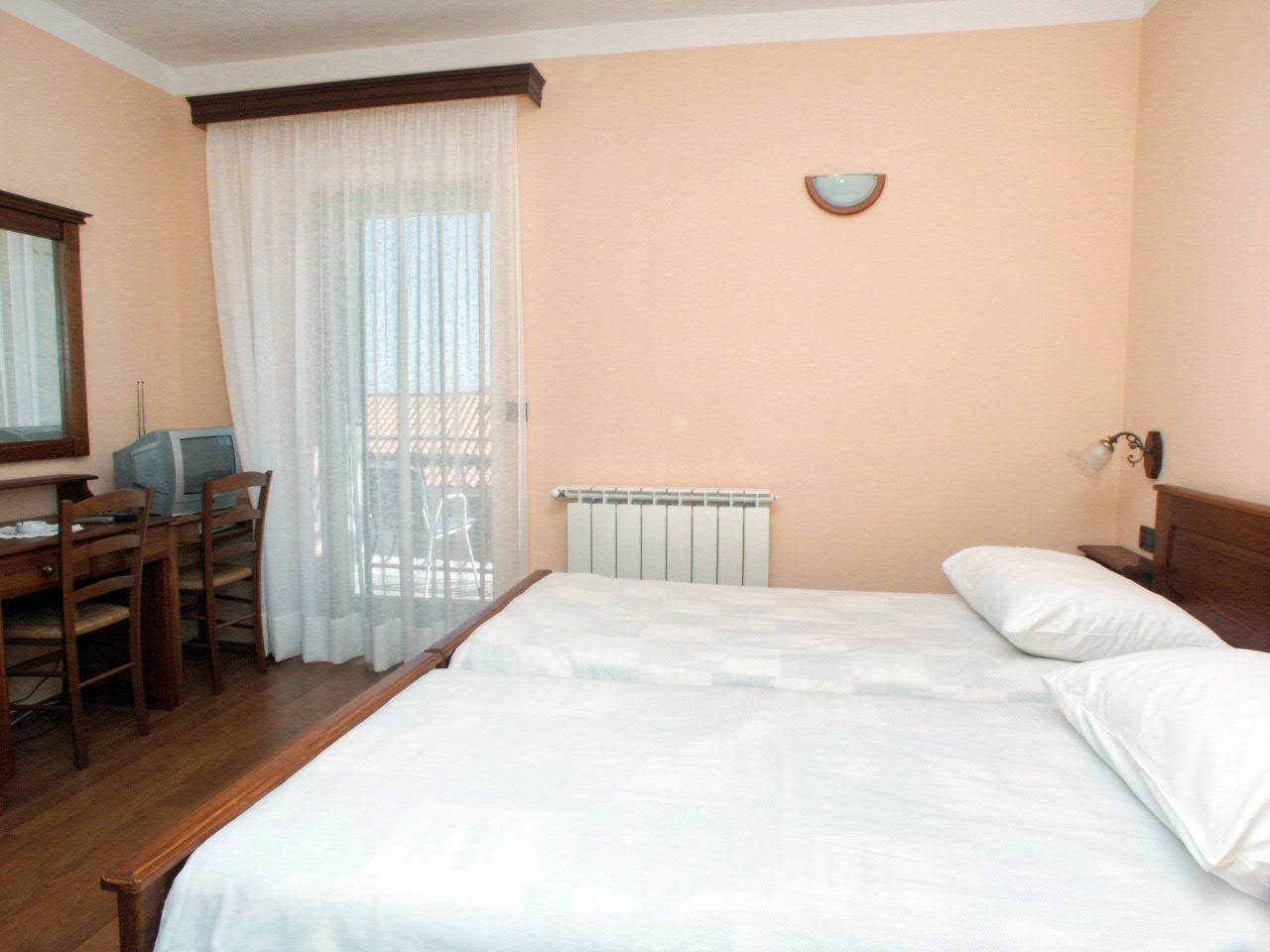 Room with balcony and sea view Rabac, Labin (S-3016-b)