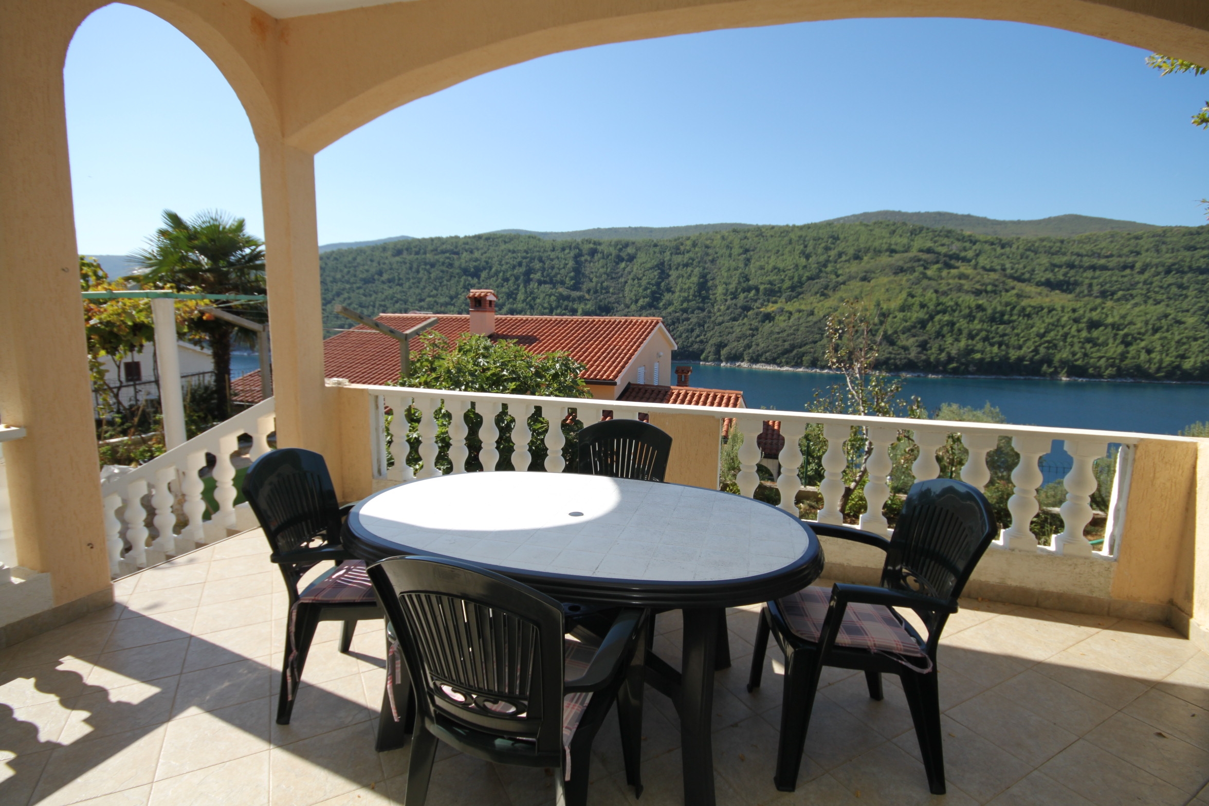 One bedroom apartment with terrace and sea view Duga Luka (Prtlog), Labin  A-b