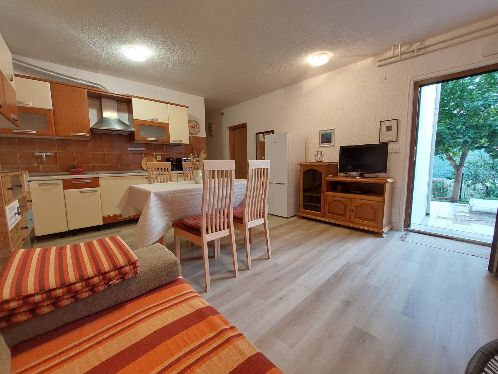 One bedroom apartment with terrace and sea view Duga Luka (Prtlog), Labin (A-3025-c) One bedroom apartment with terrace and sea view Duga Luka (Prtlog), Labin (A-3025-c)