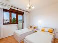 Ložnice 1 Selce, Ložnice 1 v ubytování typu apartment, s klimatizací a WiFi.