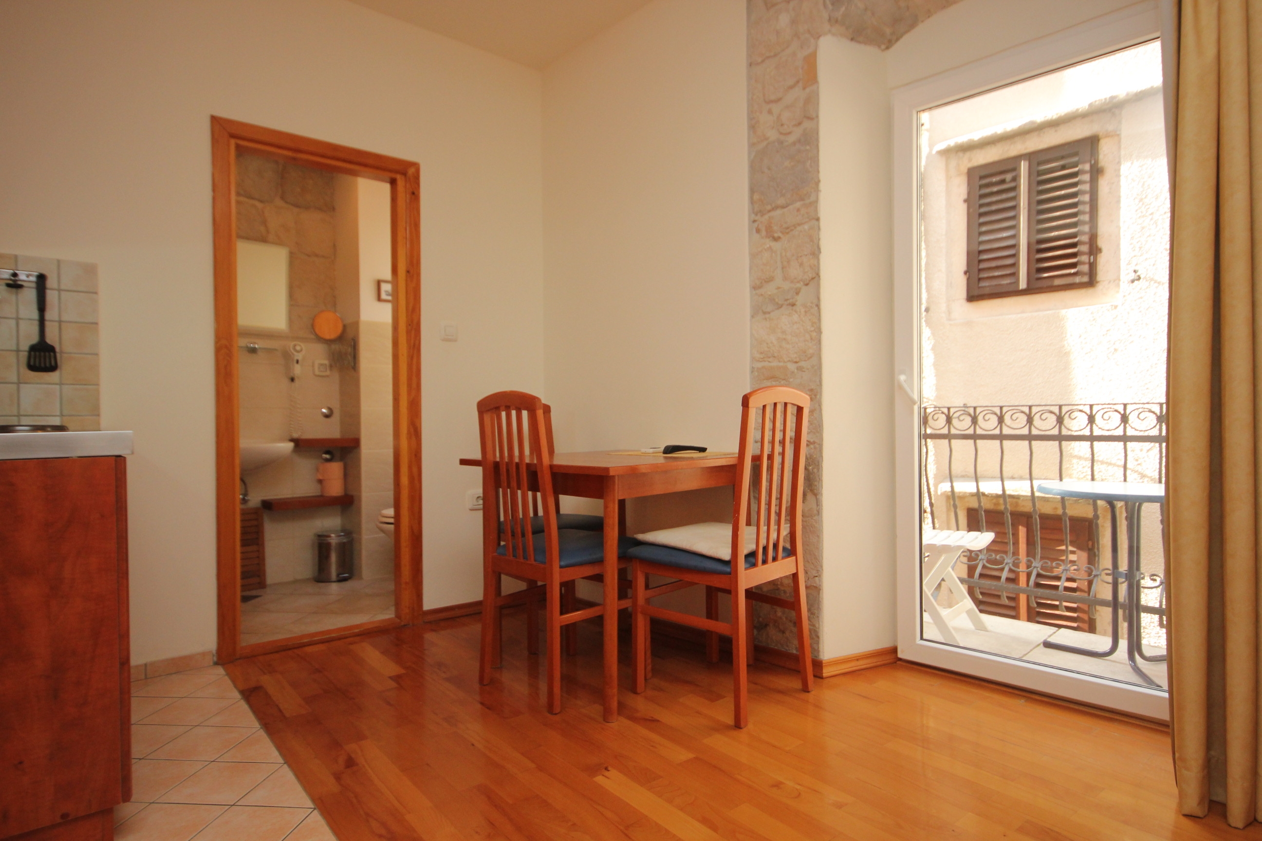 Studio flat near beach Komiža, Vis (AS-3035-d)