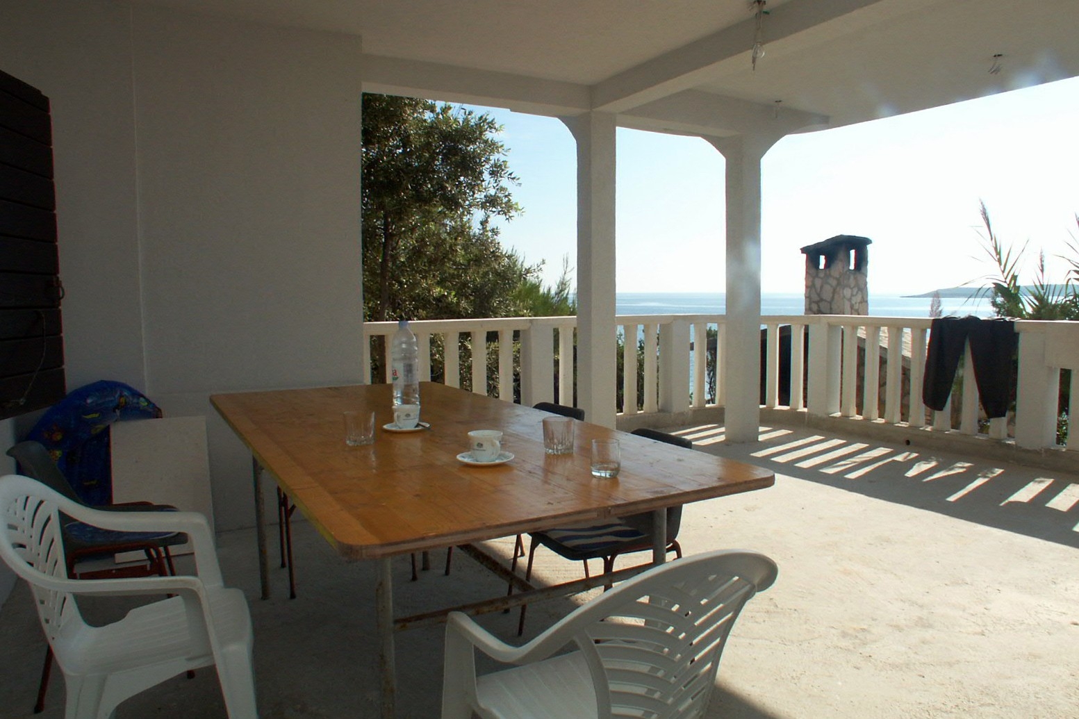 Two bedroom apartment near beach Milna, Vis (A-3036-c) Two bedroom apartment near beach Milna, Vis (A-3036-c)