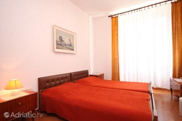 Bedroom Bašanija, Bedroom in the room.