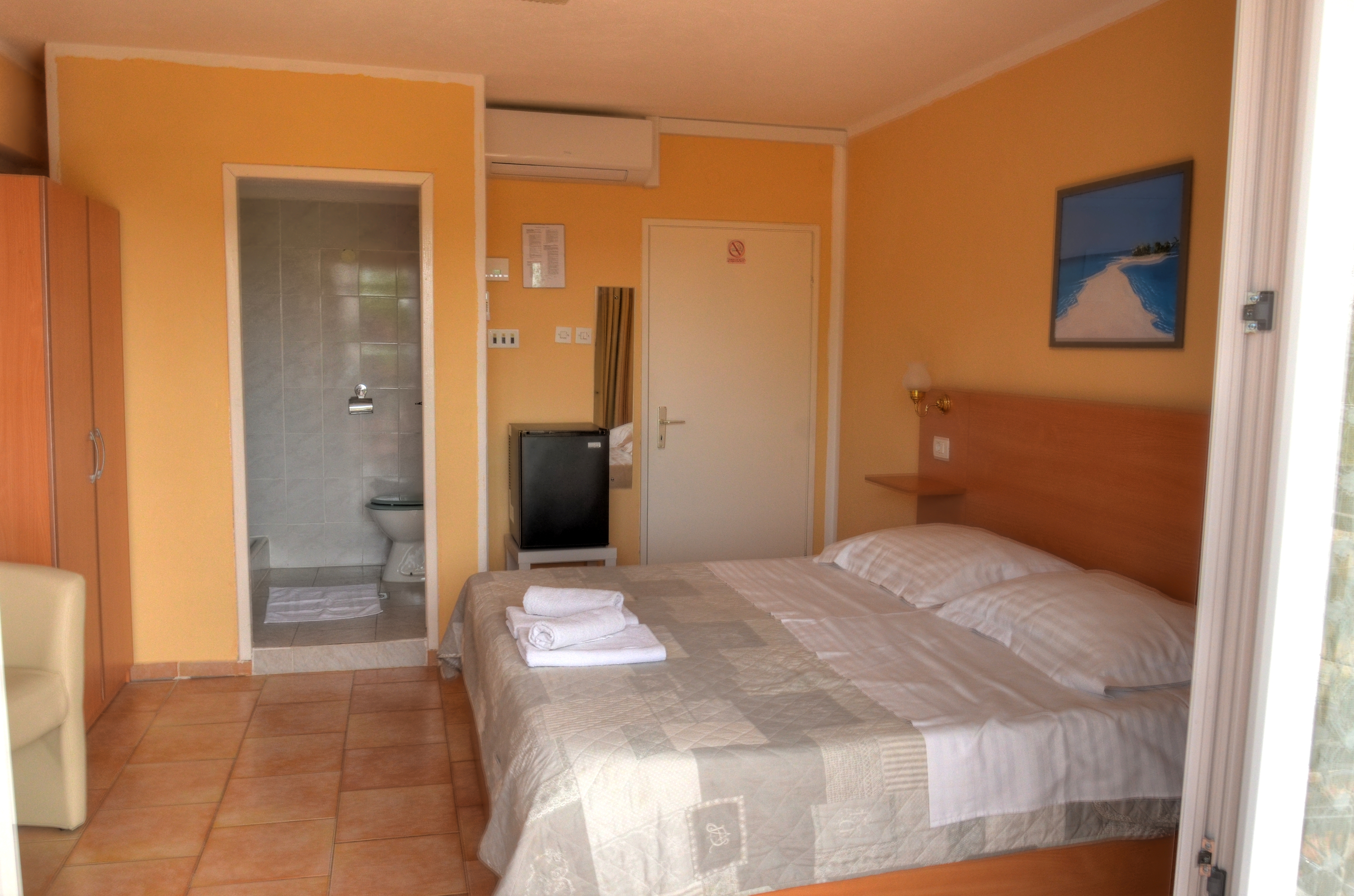 Room near beach Duće, Omiš (S-3063-b)