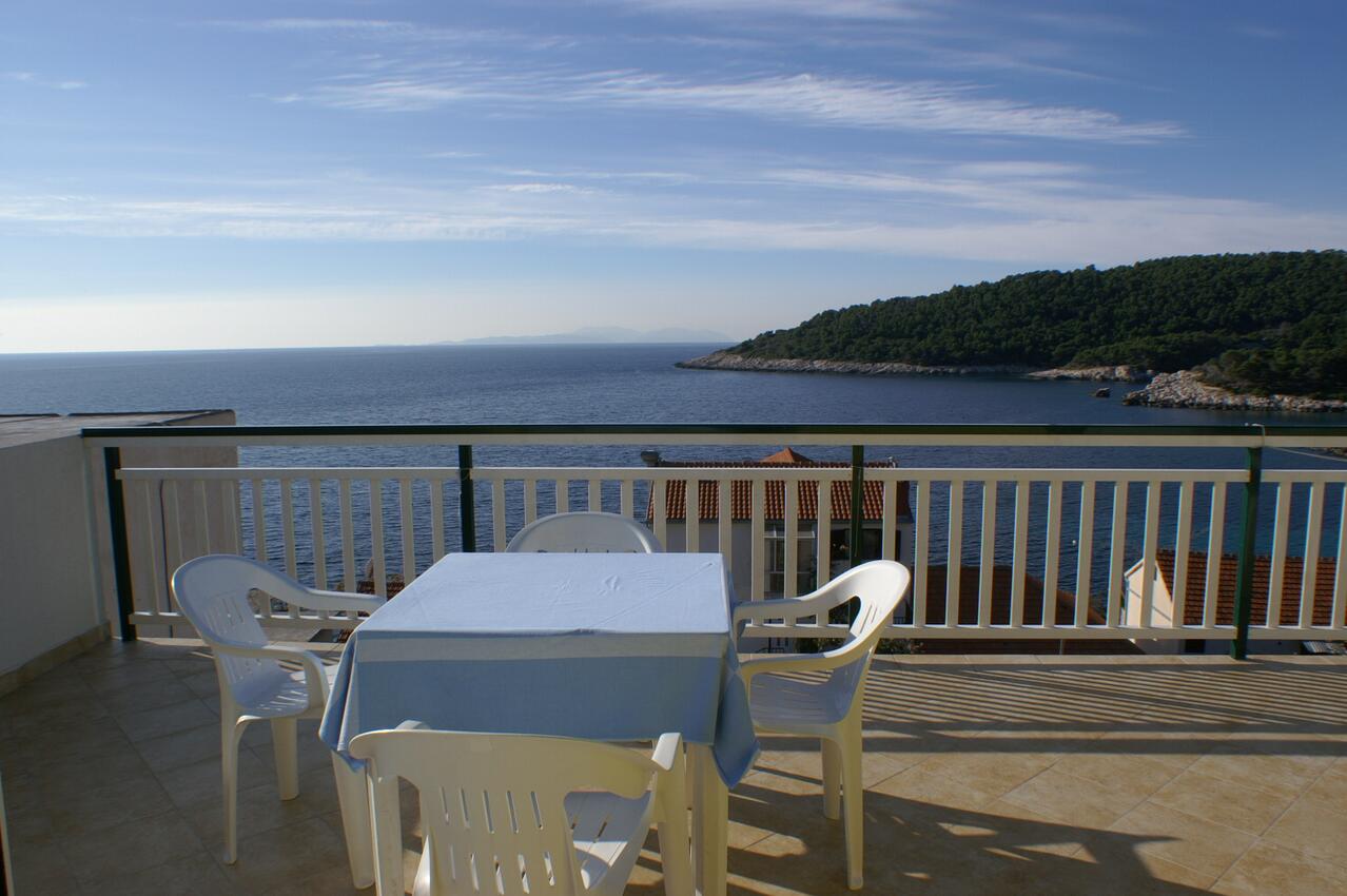 Apartmán v meste Milna - 3074