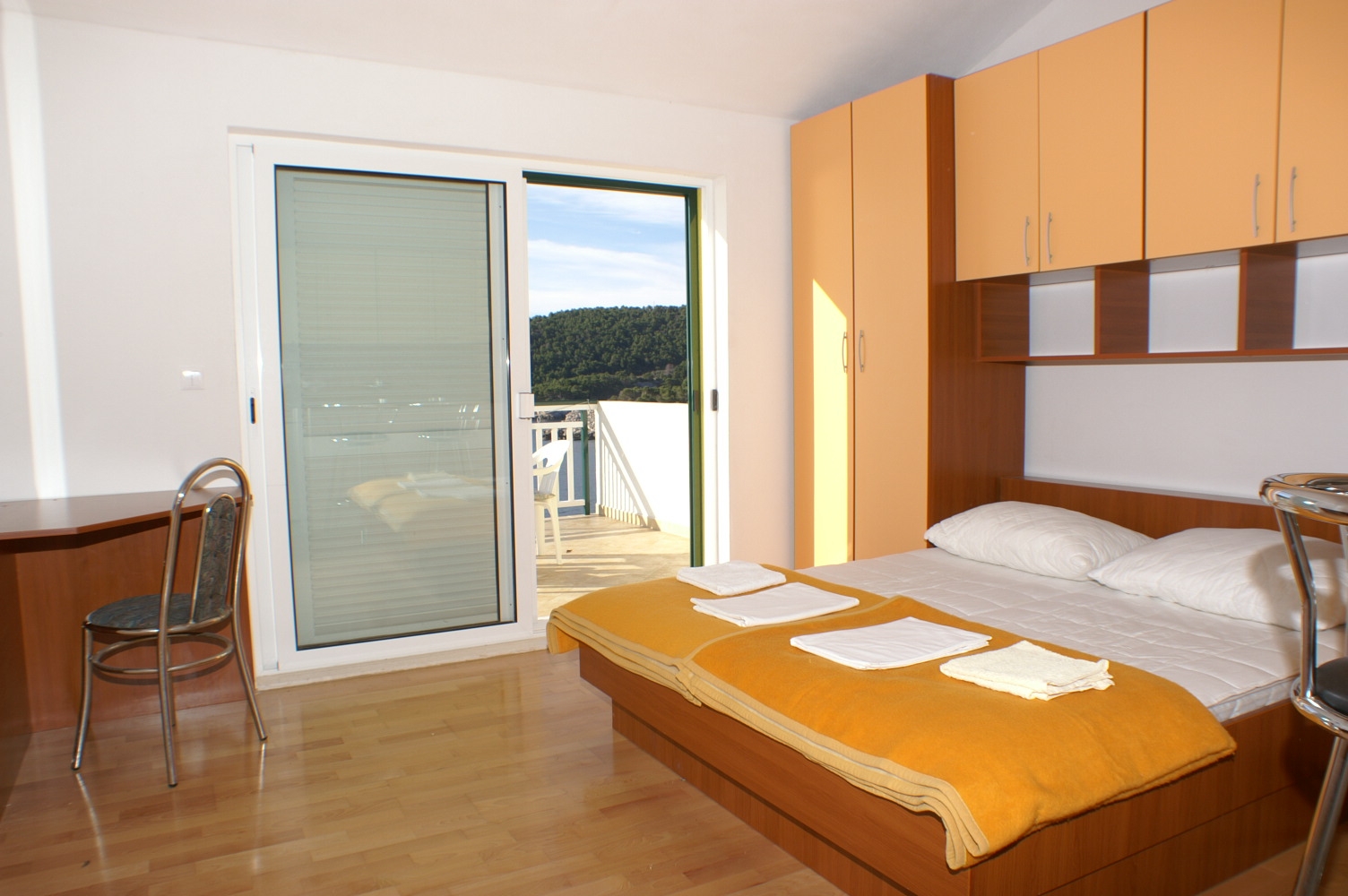 Studio flat with terrace and sea view Milna, Hvar  AS-f