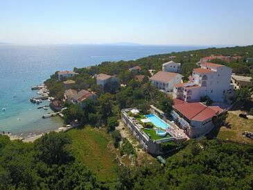 Property Potočnica, Pag, Property 3075 - Apartments near sea with pebble beach.