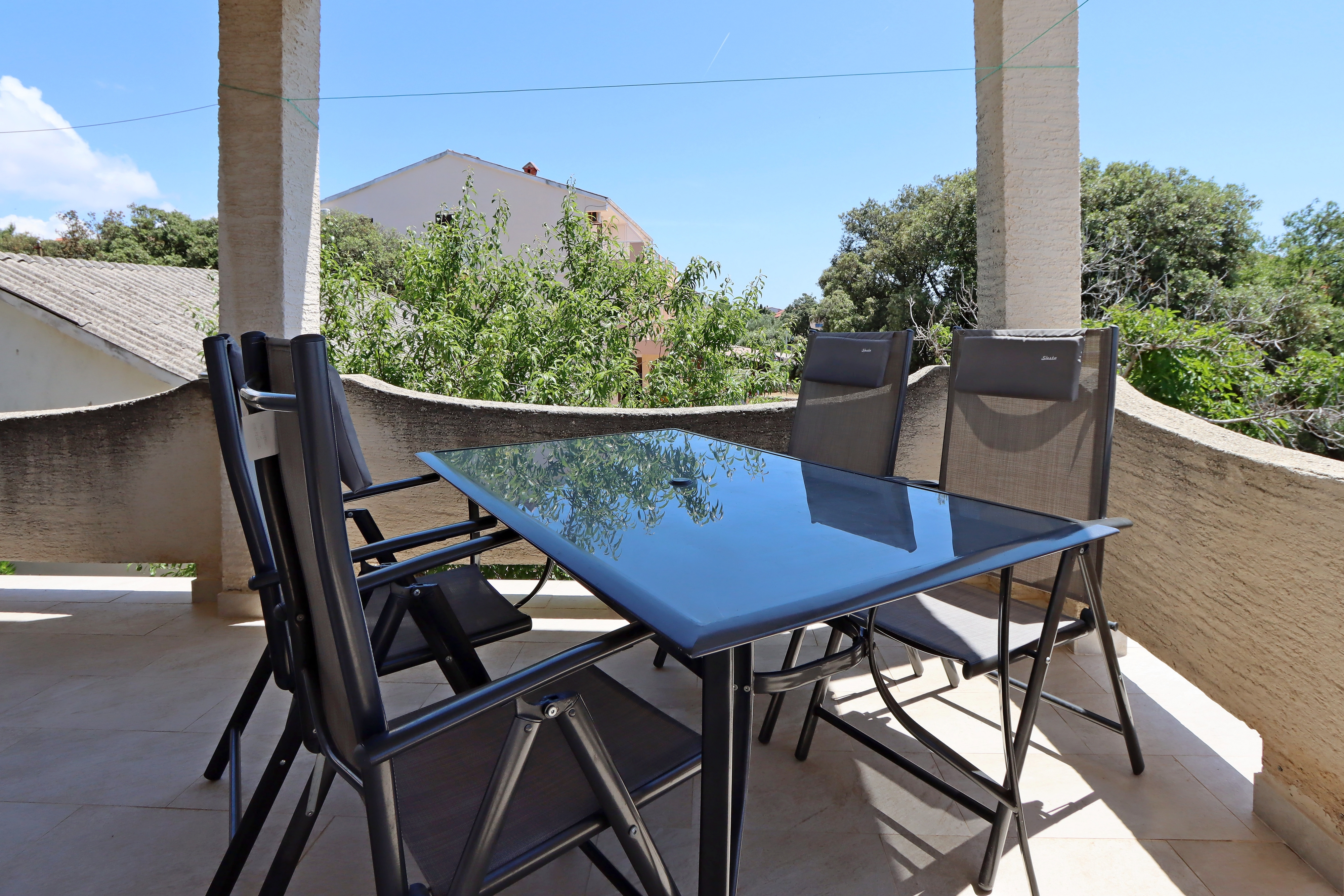 Two bedroom apartment with terrace and sea view Mandre, Pag  A-a