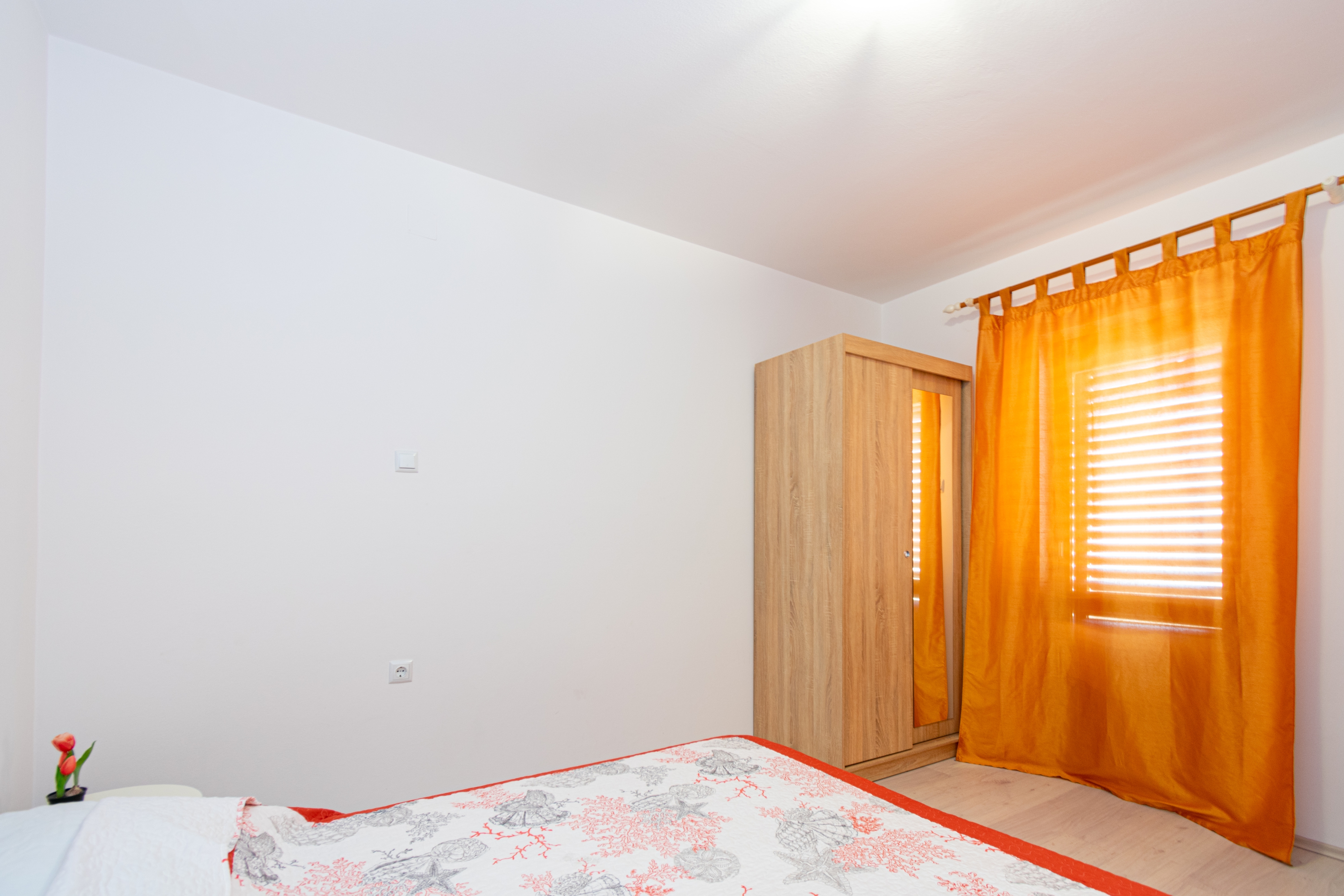 One bedroom apartment with terrace and sea view Mandre, Pag  A-b