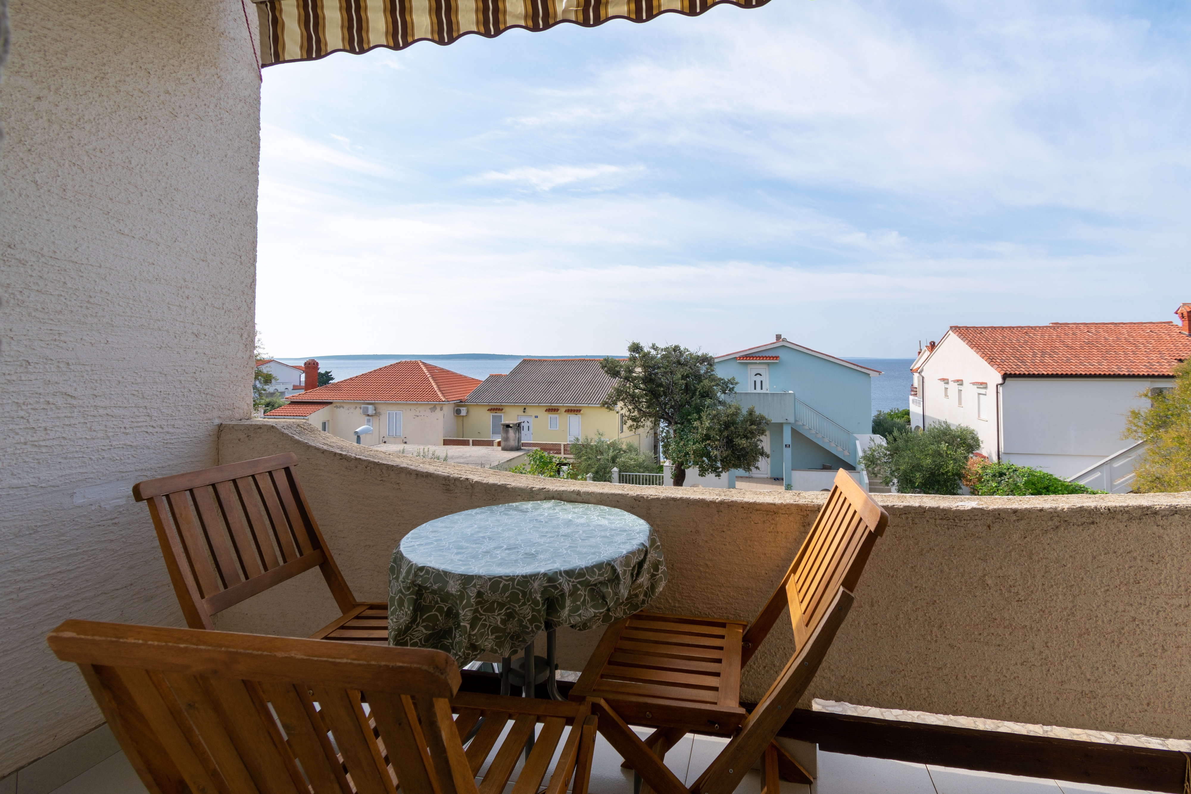 One bedroom apartment with terrace and sea view Mandre, Pag  A-b
