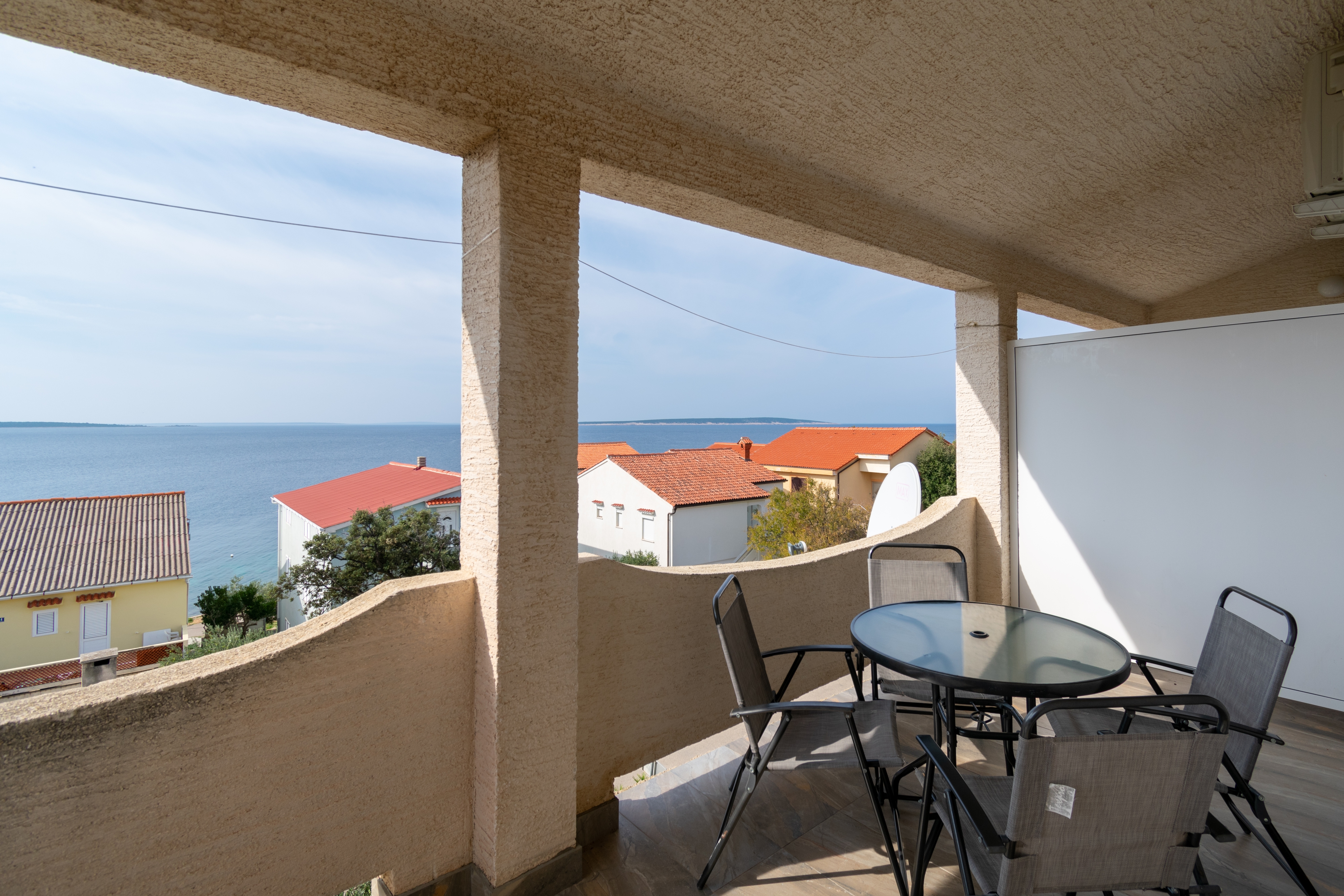 Two bedroom apartment with terrace and sea view Mandre (Pag) (A-3084-d)