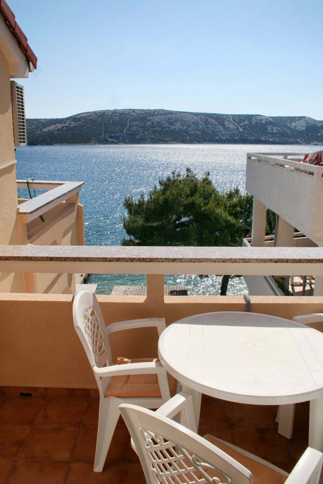 One bedroom apartment near beach Stara Novalja, Pag  A-e