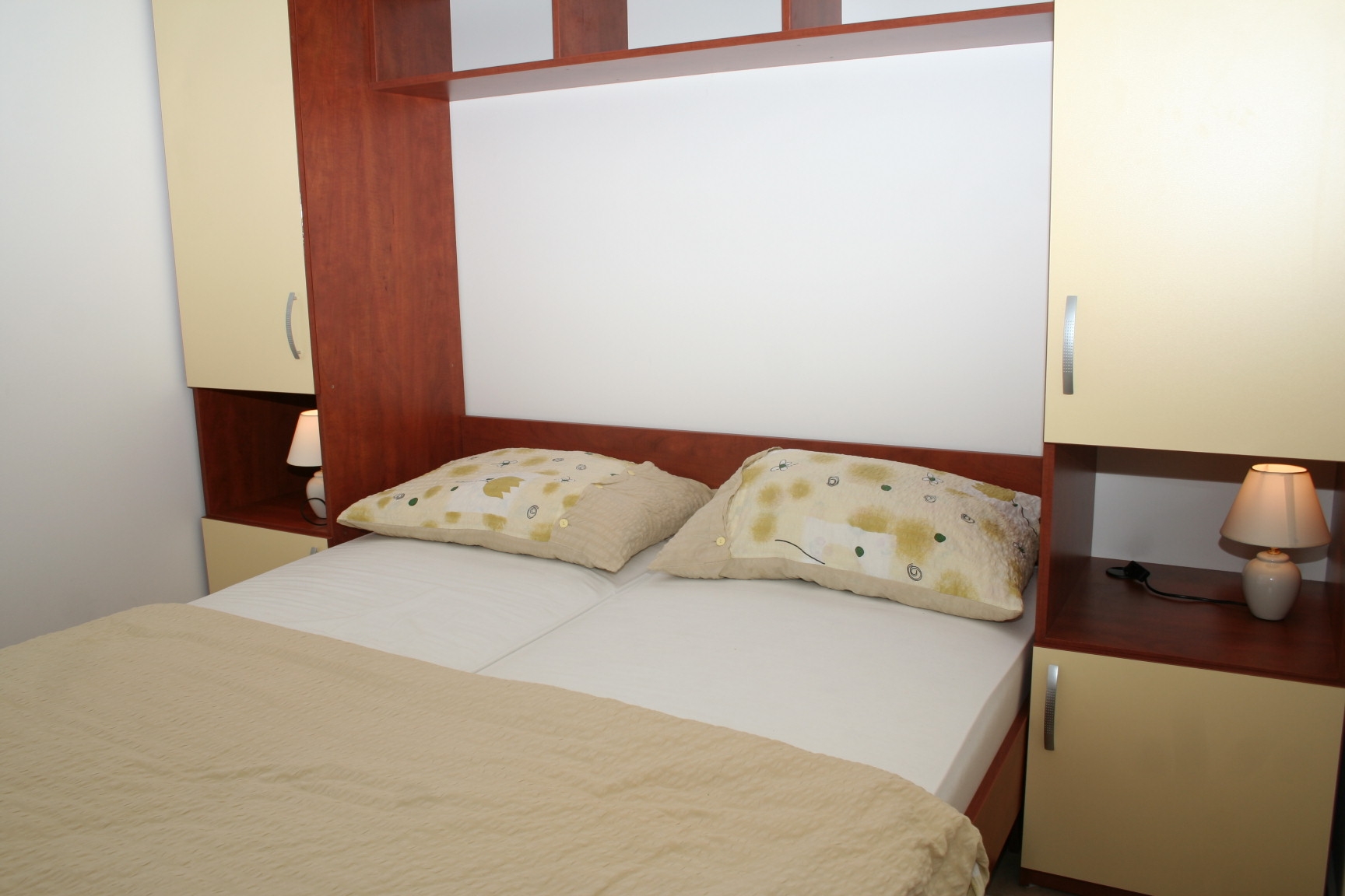One bedroom apartment with terrace and sea view Bilo, Primošten  A-a