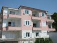 Bilo, Primošten, Property 3090 - Apartments near sea with pebble beach.