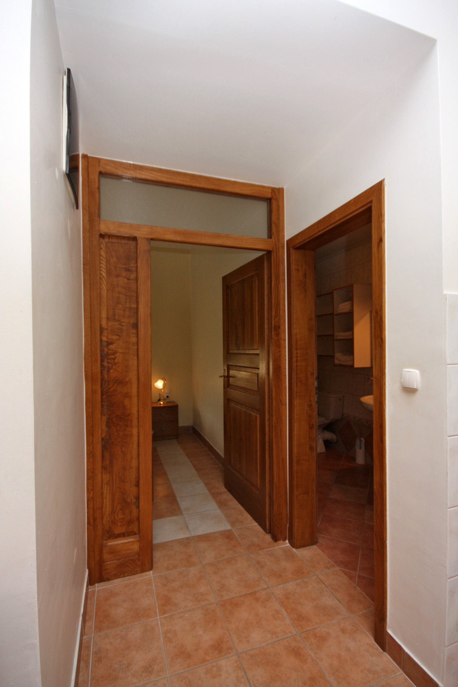 One bedroom apartment near beach Rogoznica  A-d