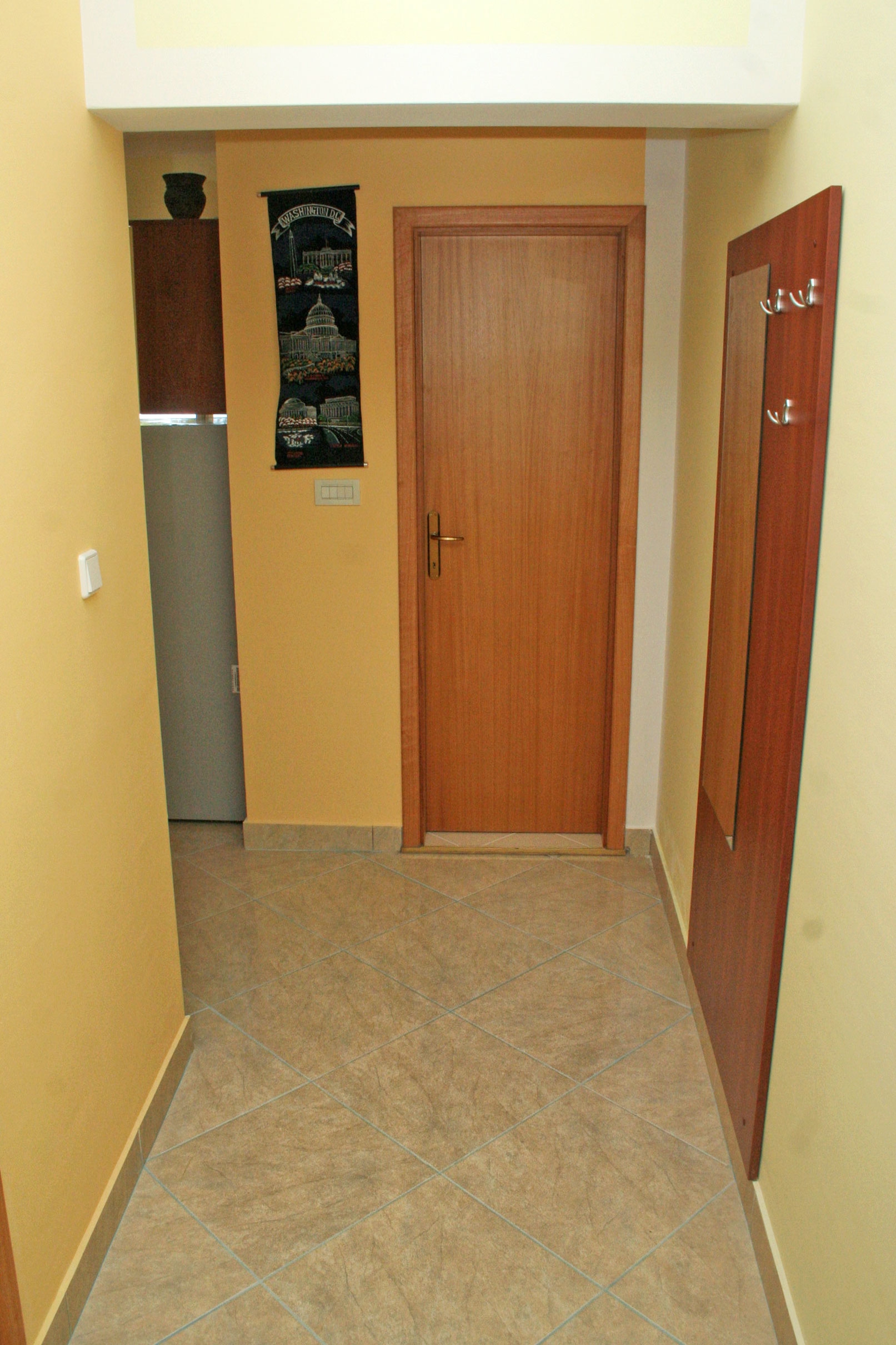 Two bedroom apartment near beach Rogoznica  A-a