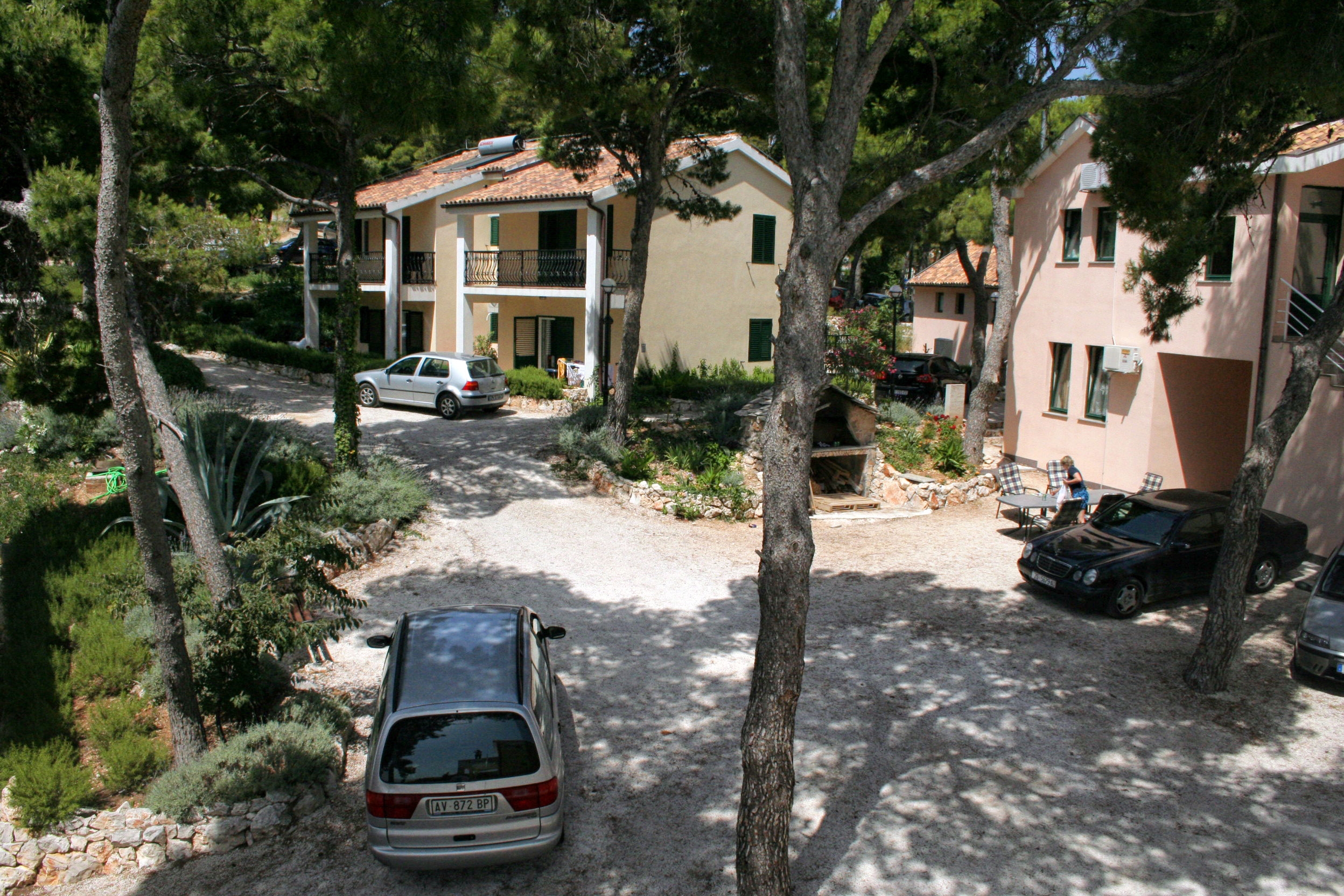 Two bedroom apartment near beach Rogoznica  A-b