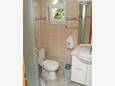 Rogoznica, Bathroom in the studio-apartment, (pet friendly) and WiFi.